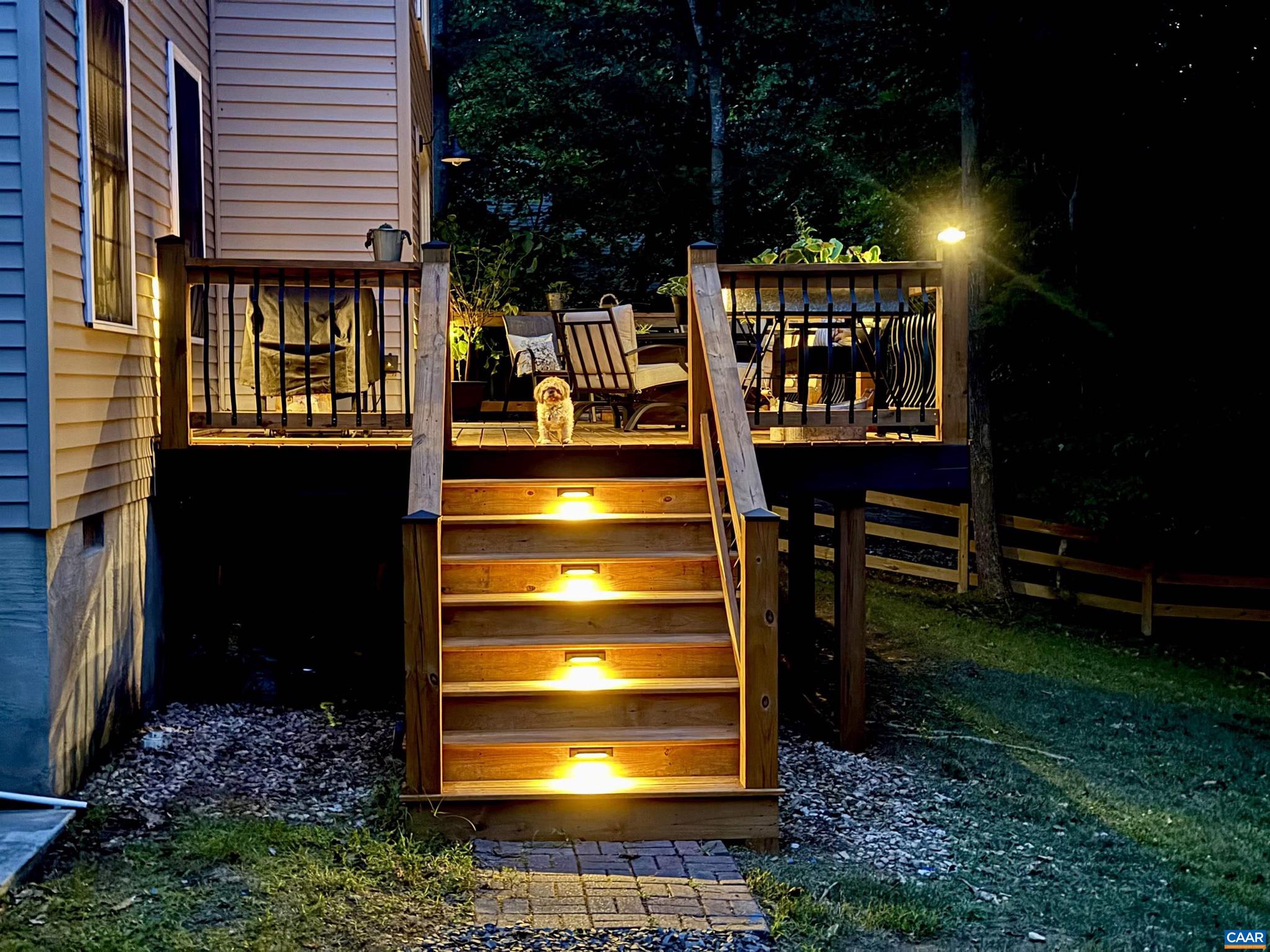 LAKE MONTICELLO - Residential