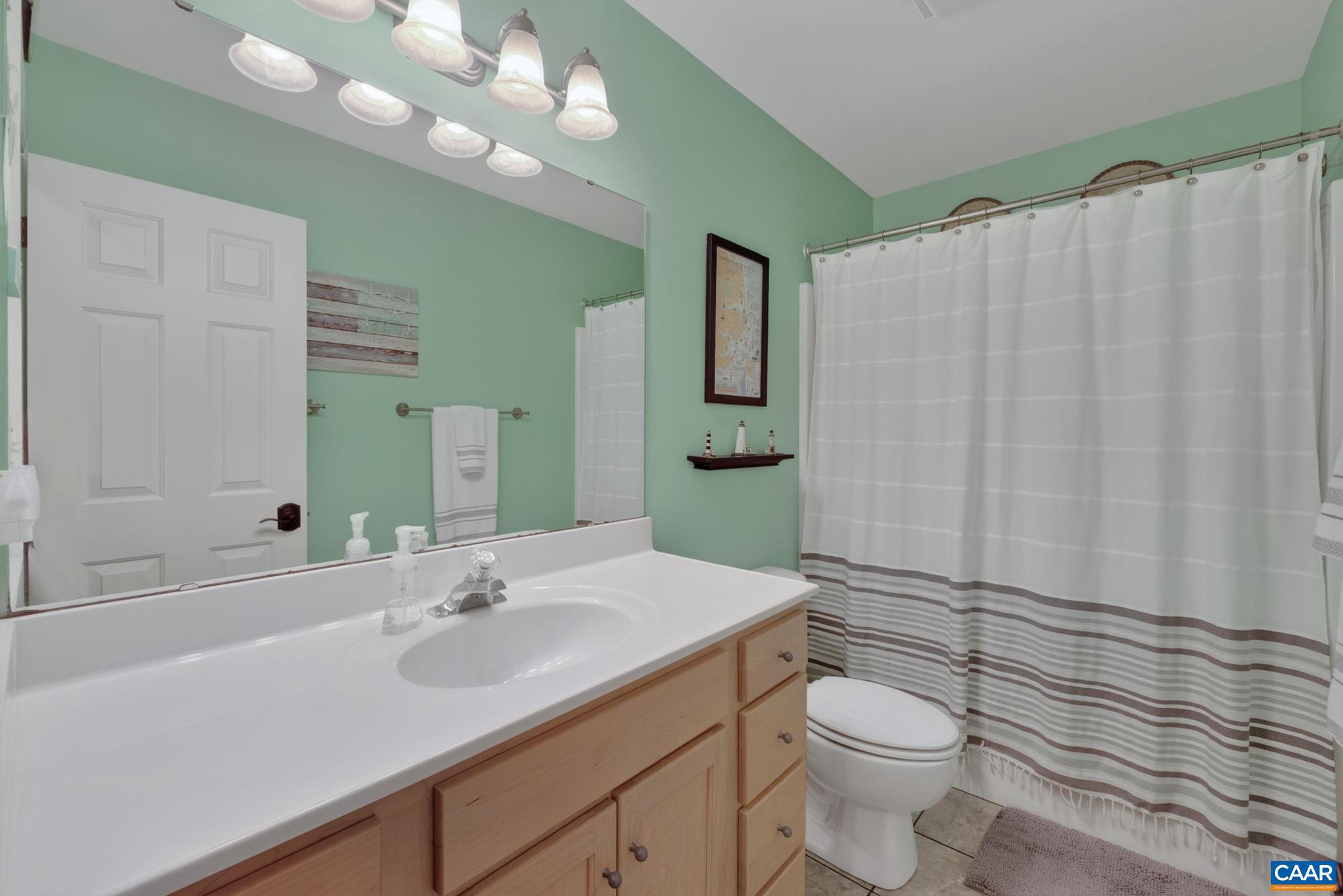 LAKE MONTICELLO - Residential