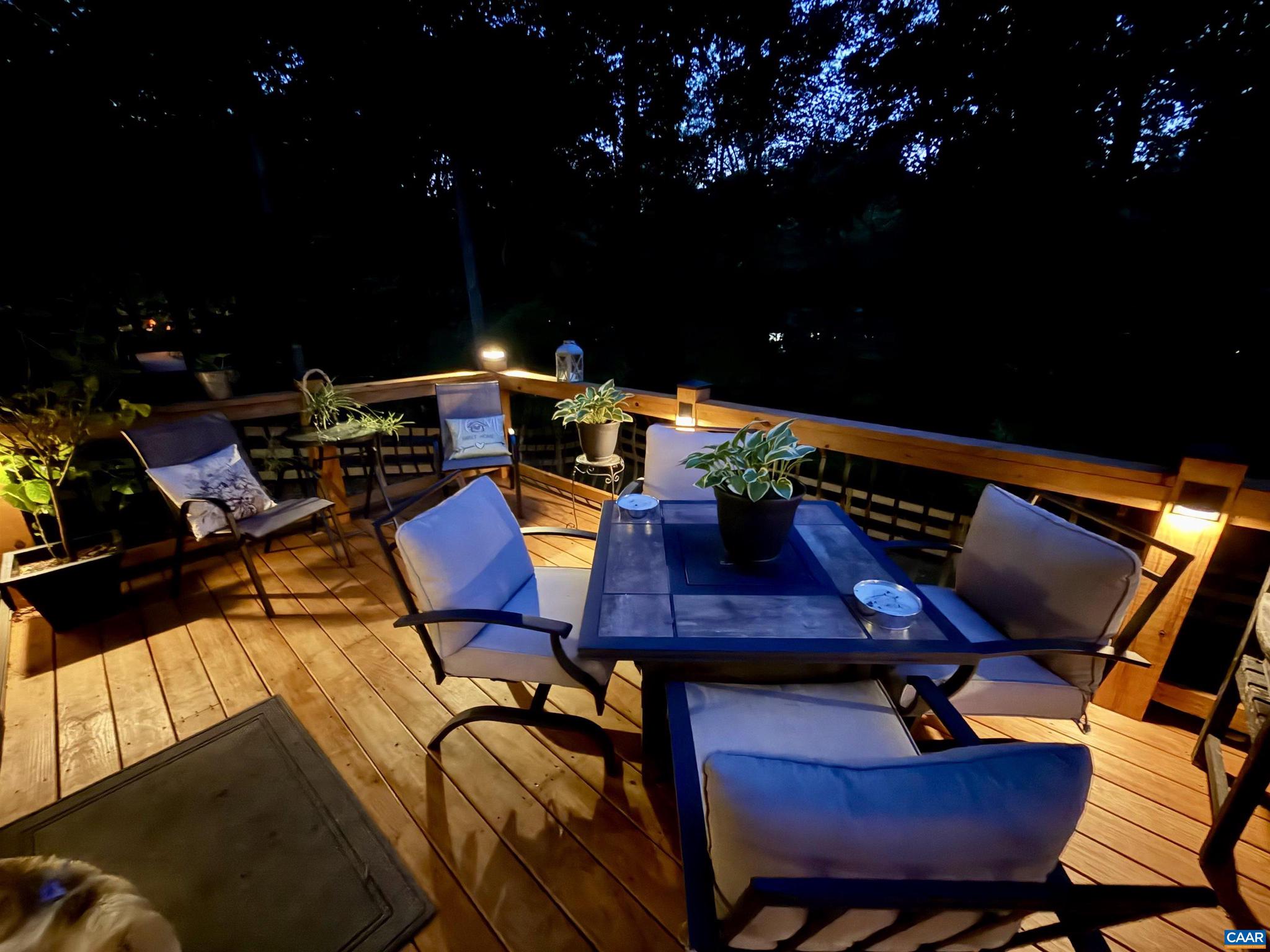 LAKE MONTICELLO - Residential