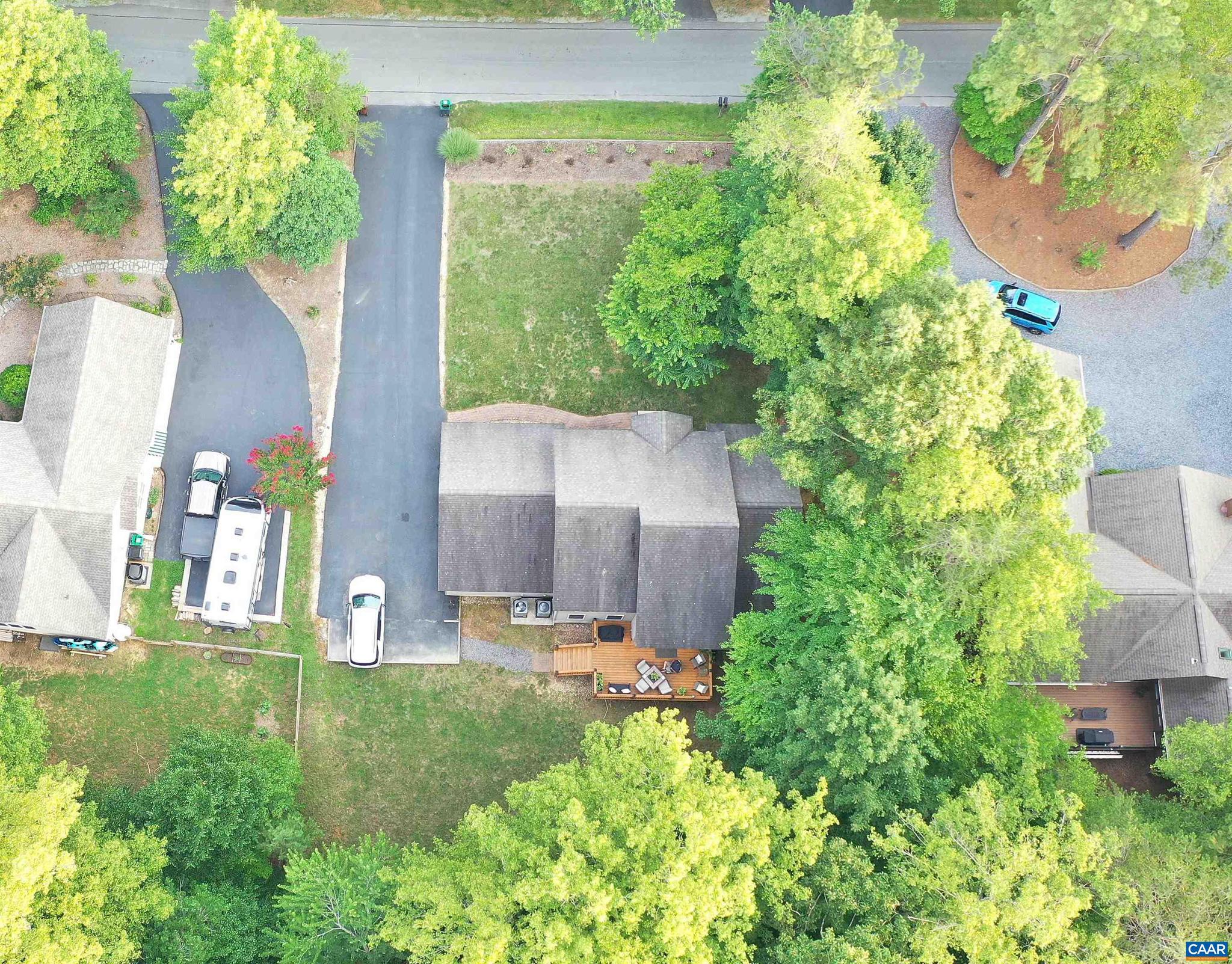 LAKE MONTICELLO - Residential