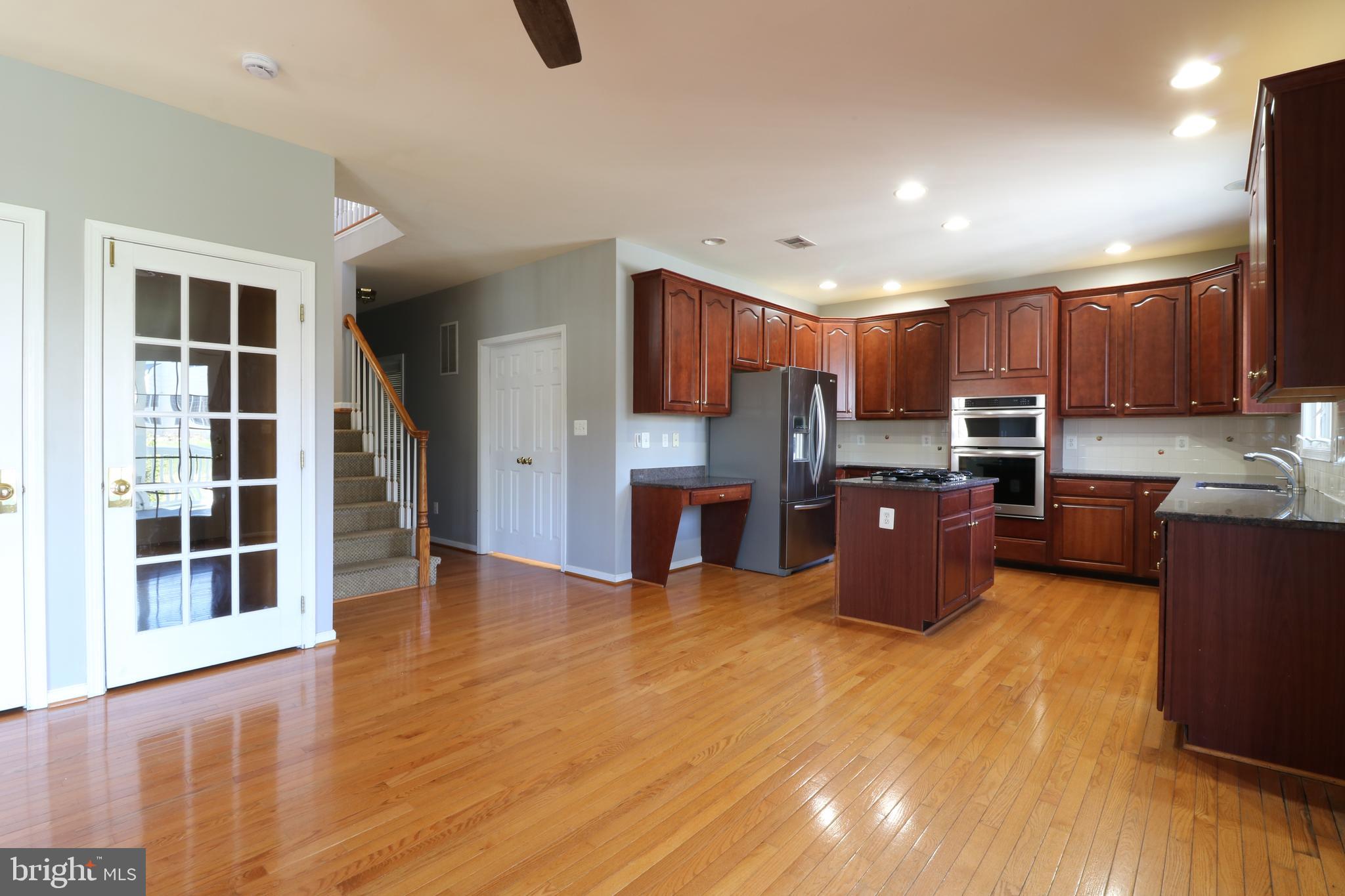 SOUTH RIDING - Residential Lease