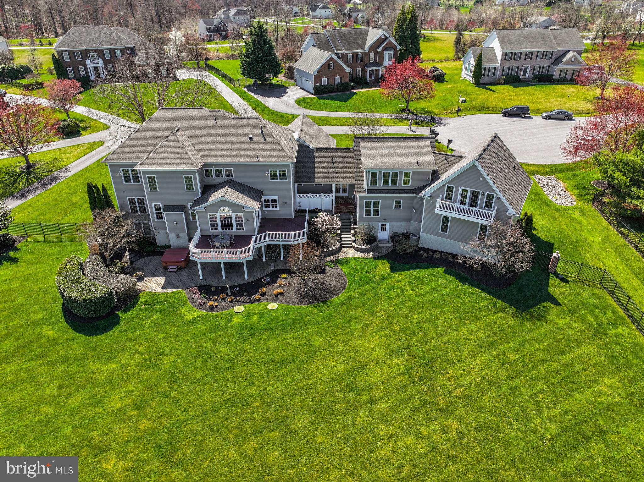 WELLINGTON WEST - Residential