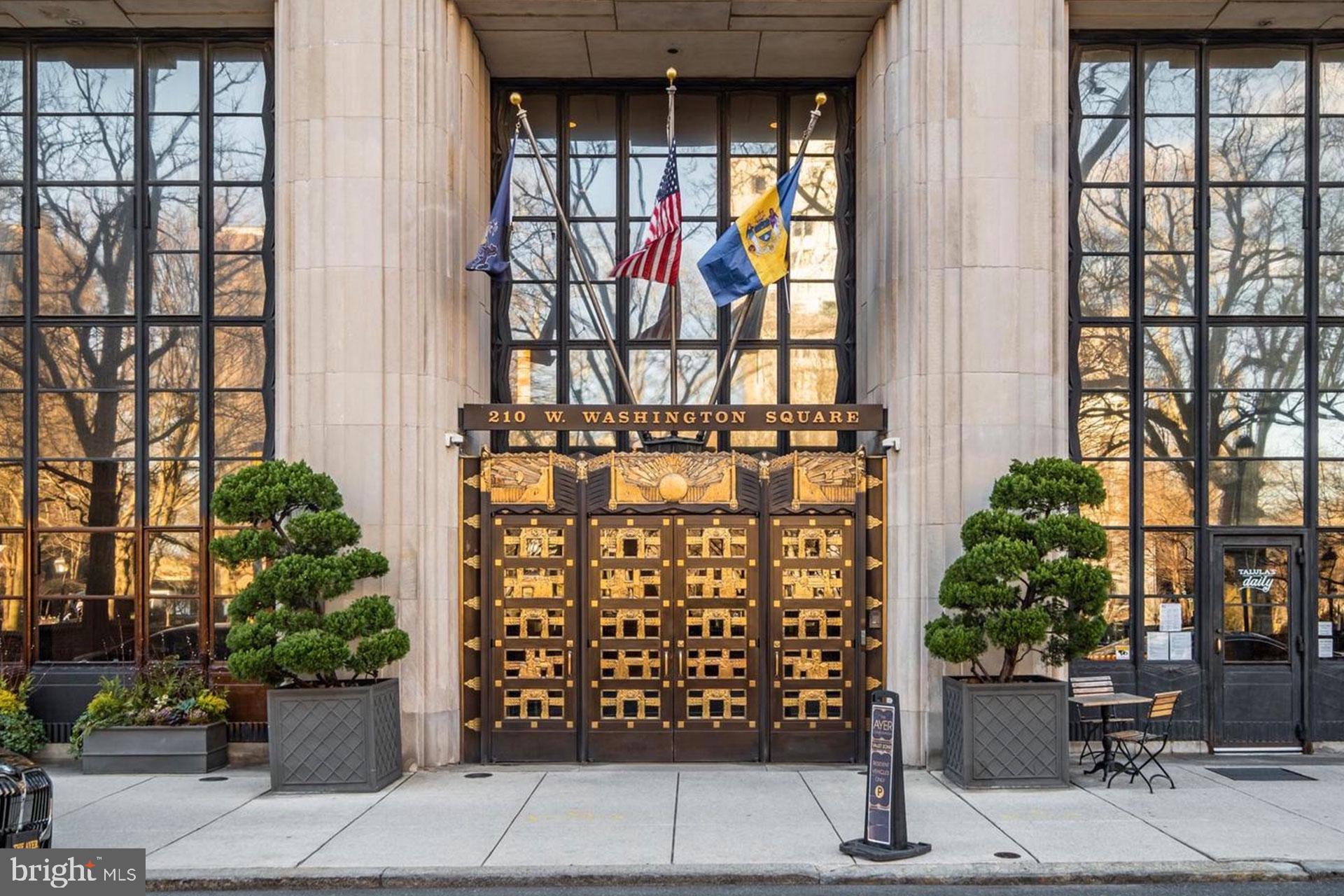 WASHINGTON SQ WEST - Residential