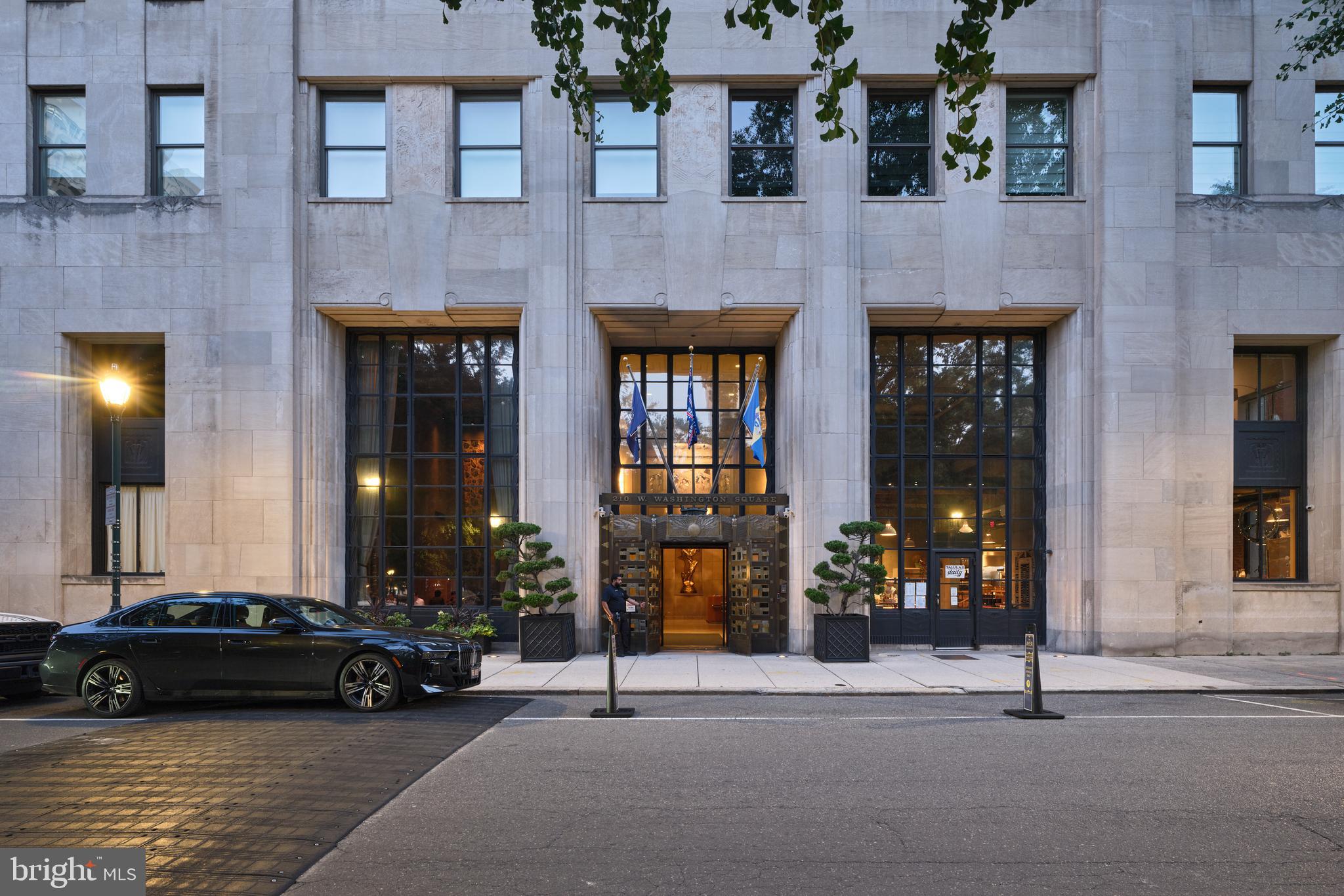 WASHINGTON SQ WEST - Residential