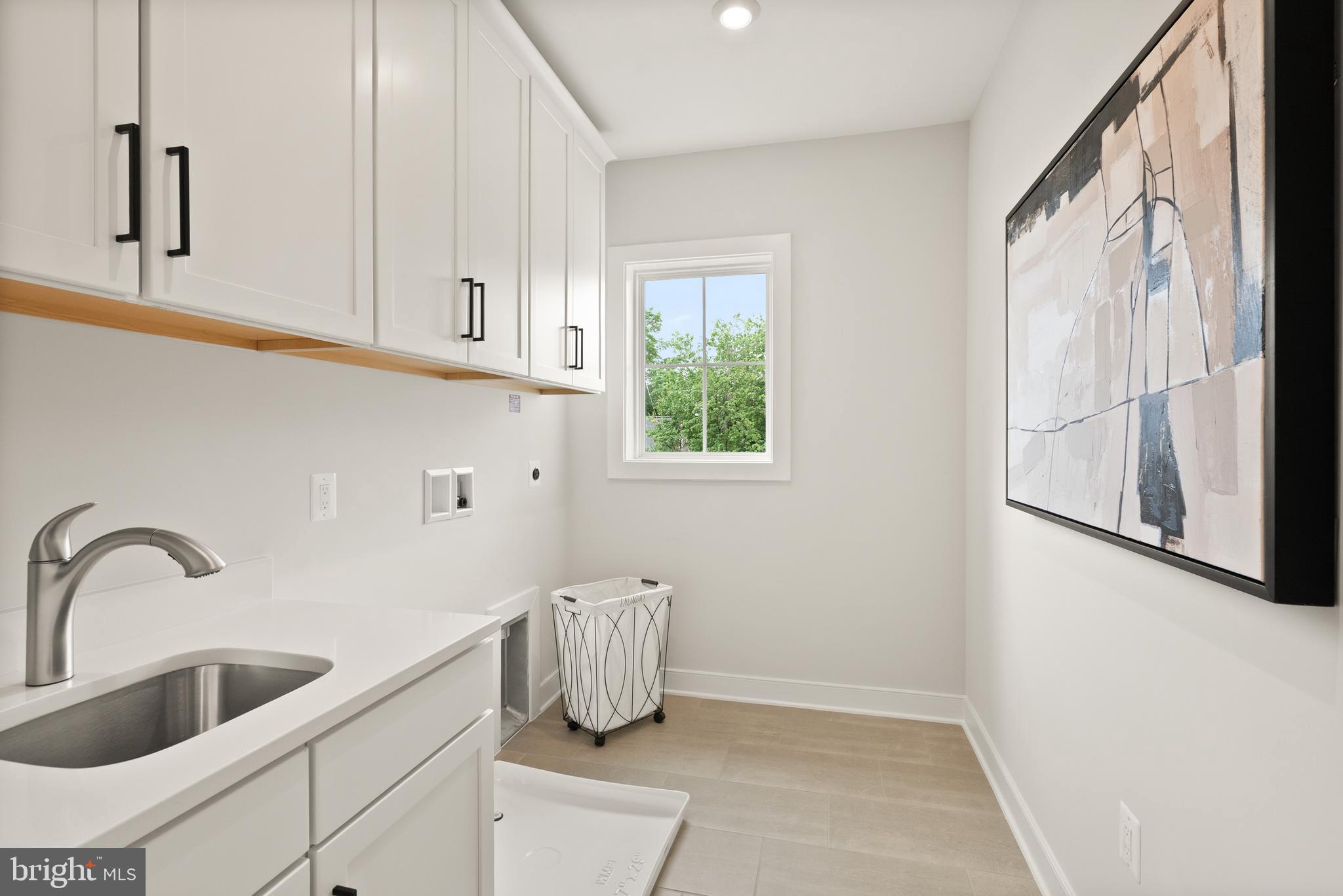 CARLIN SPRINGS - Residential