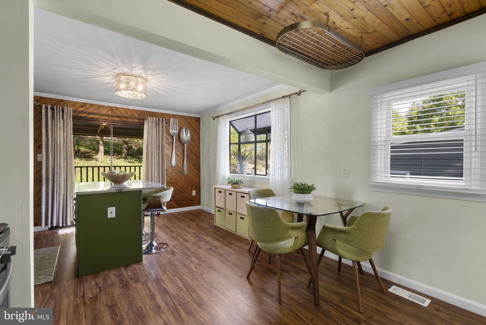 VEIRS MILL VILLAGE - Residential
