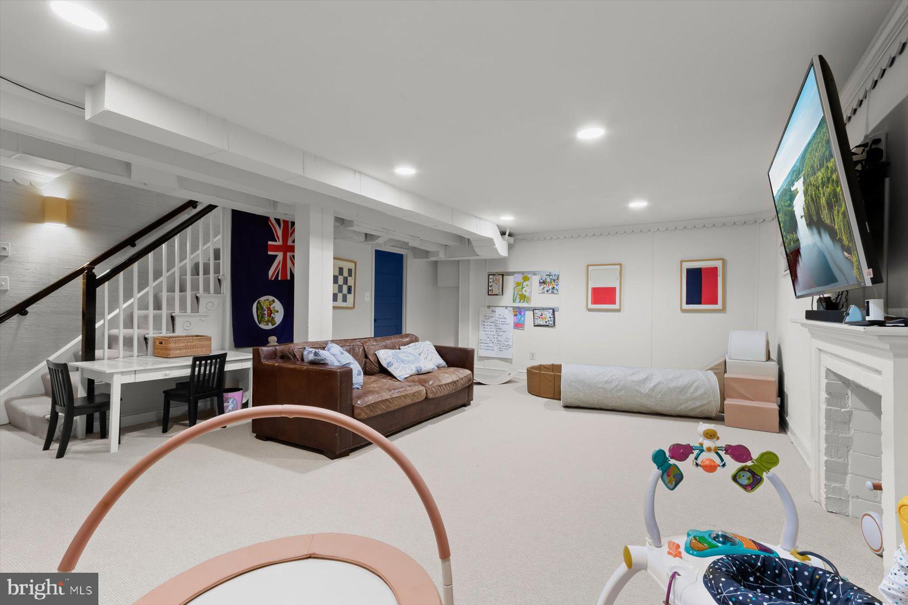 WESLEY HEIGHTS - Residential