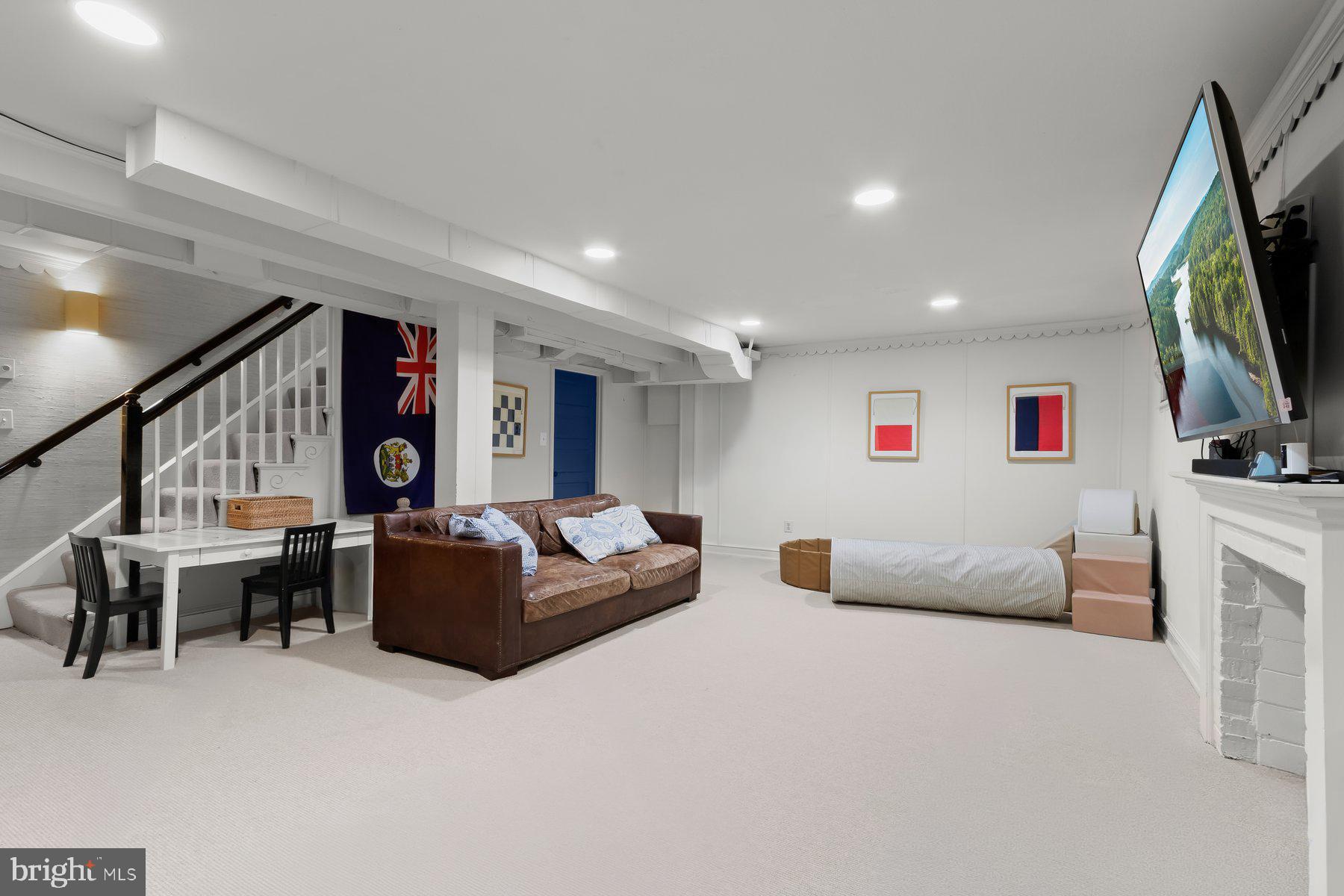 WESLEY HEIGHTS - Residential