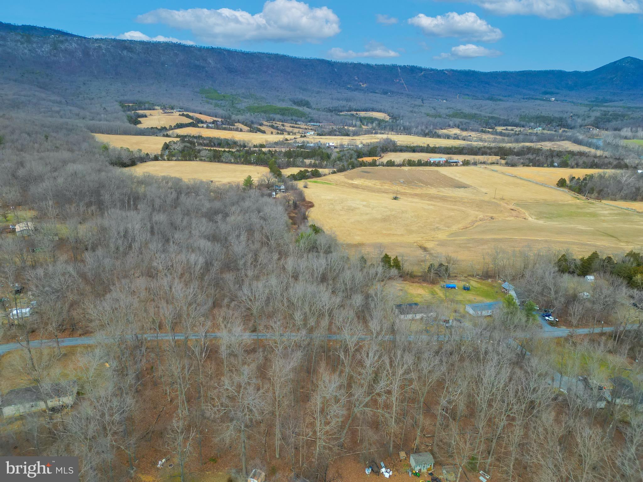 RIVERVIEW ESTATES - Land