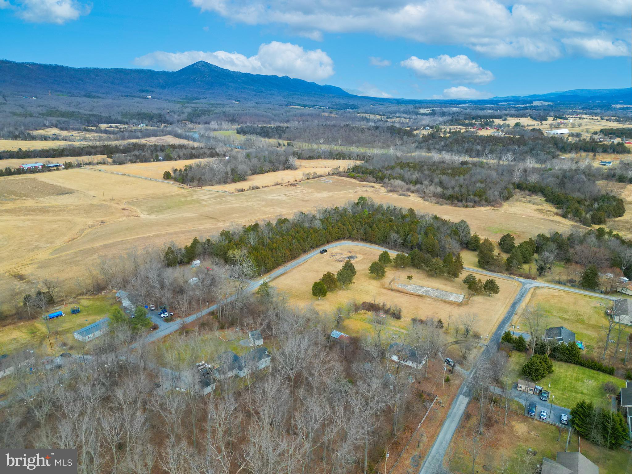 RIVERVIEW ESTATES - Land