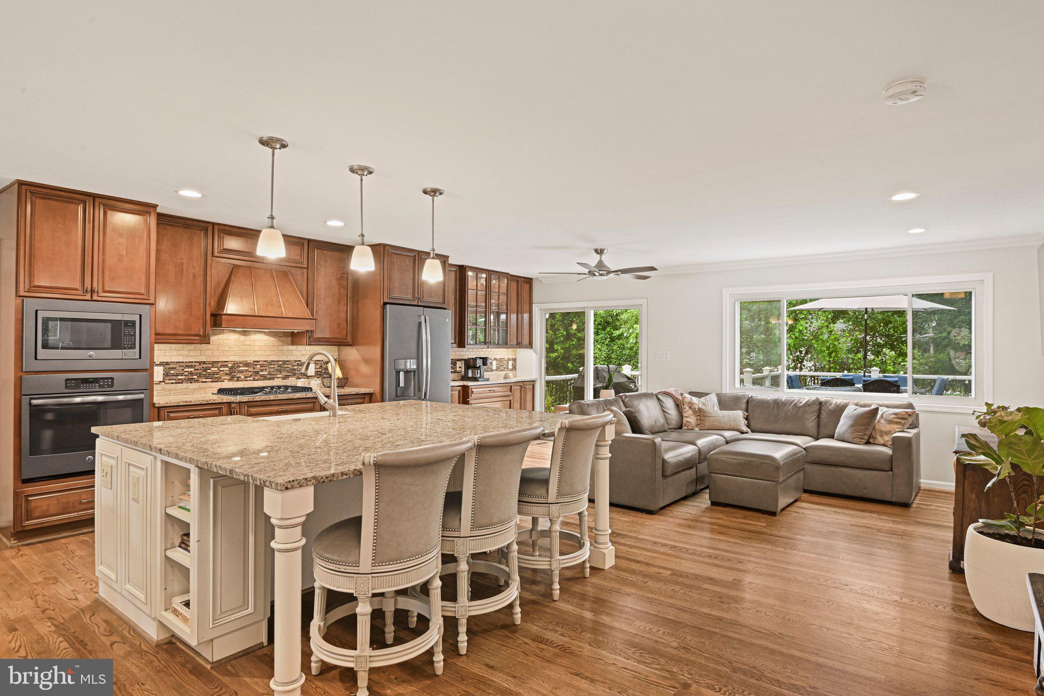 DUNN LORING WOODS - Residential