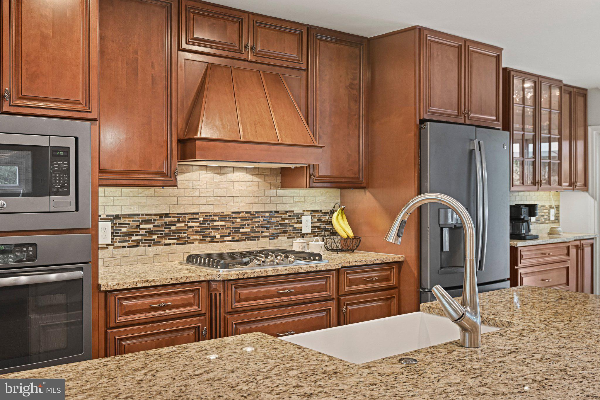 DUNN LORING WOODS - Residential