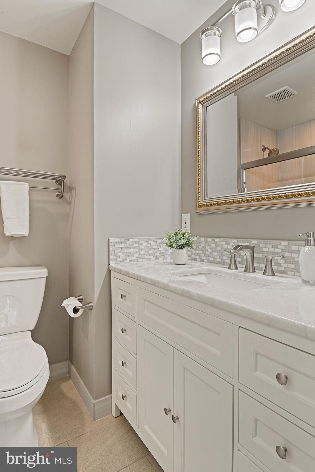 DUNN LORING WOODS - Residential