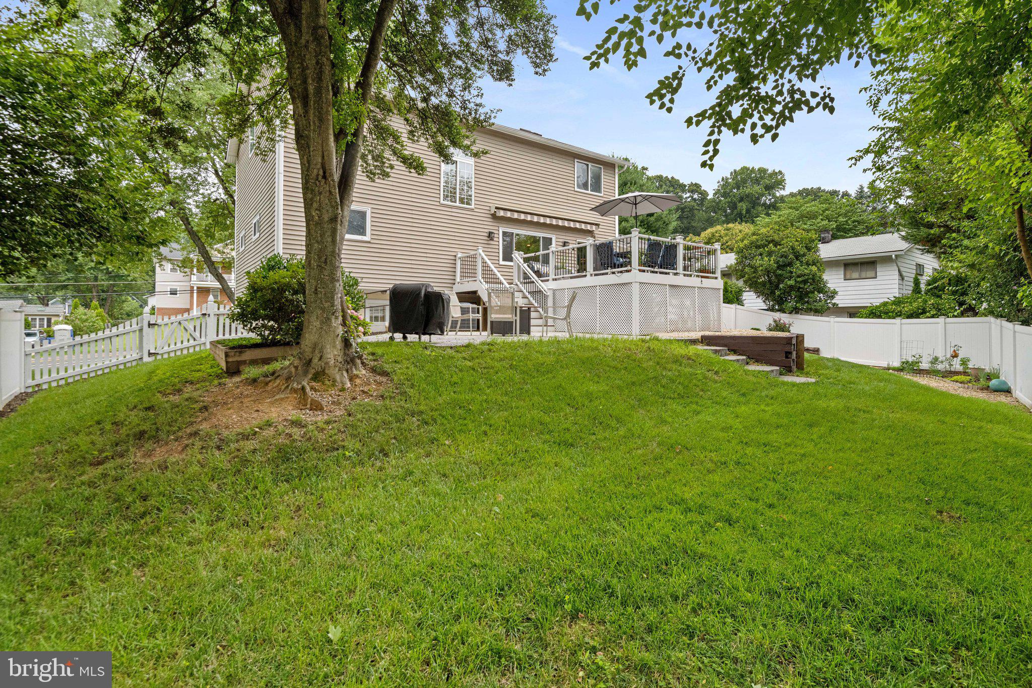 DUNN LORING WOODS - Residential