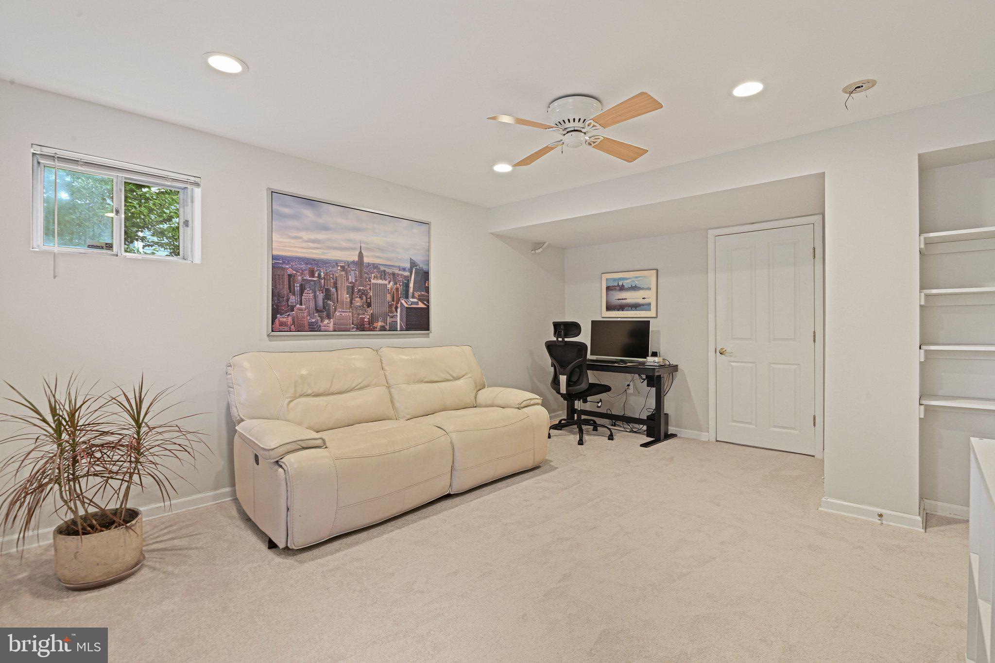 DUNN LORING WOODS - Residential