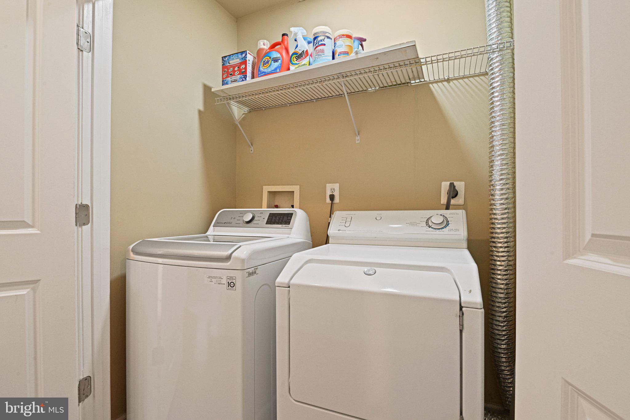 DUNN LORING WOODS - Residential