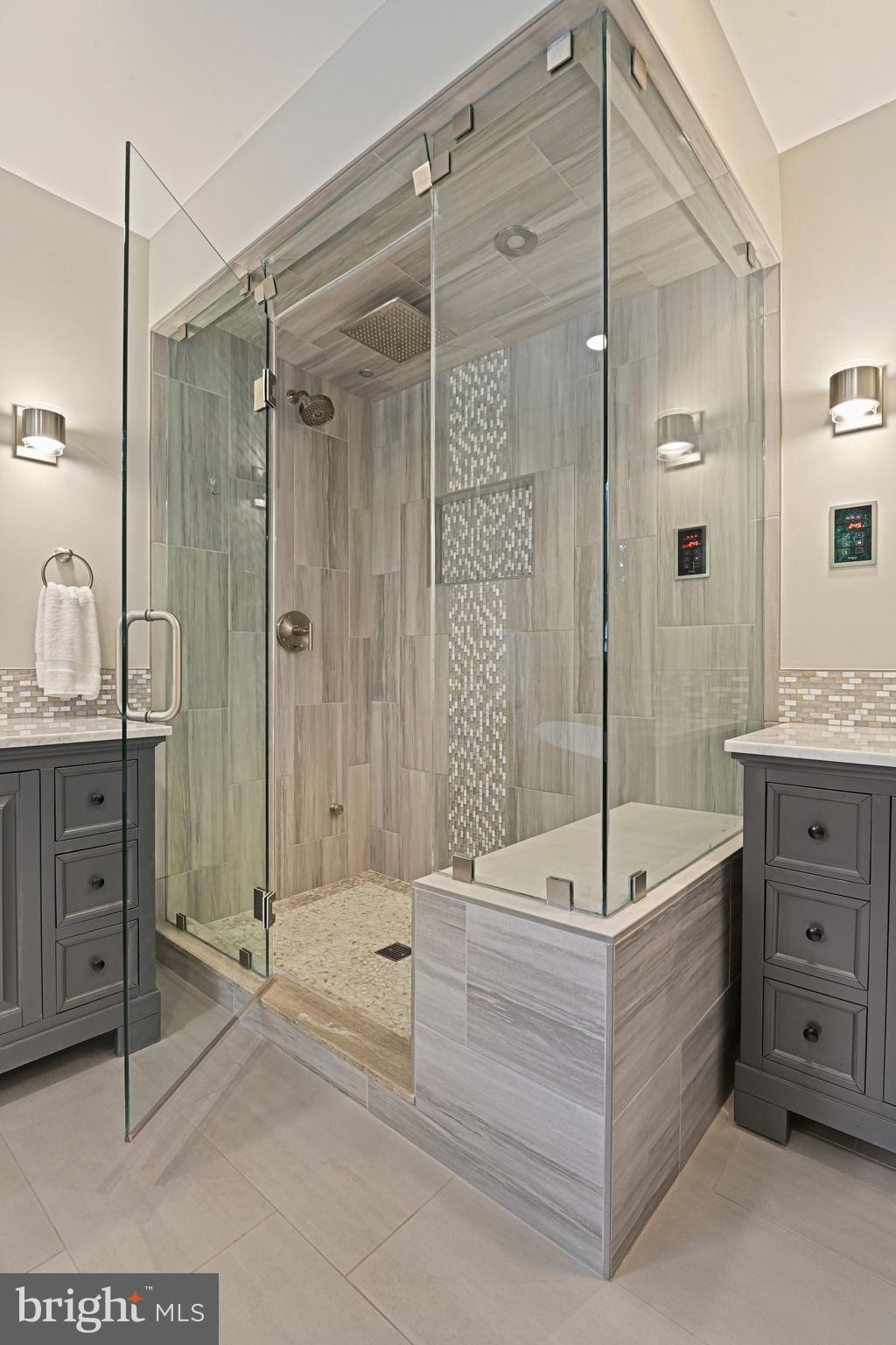 DUNN LORING WOODS - Residential