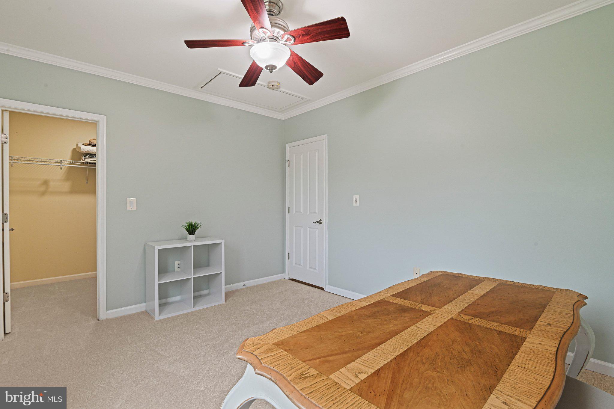 DUNN LORING WOODS - Residential
