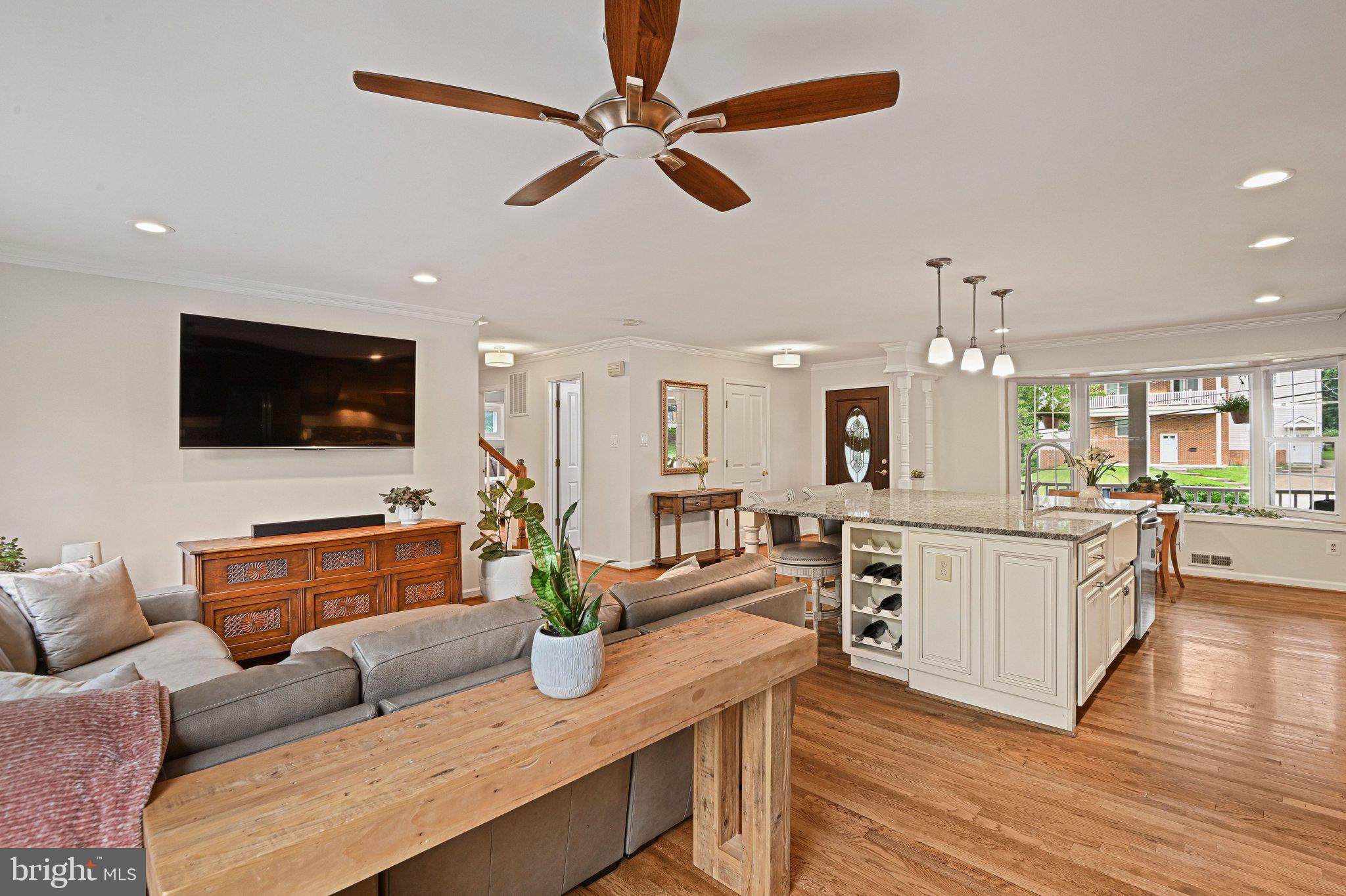 DUNN LORING WOODS - Residential