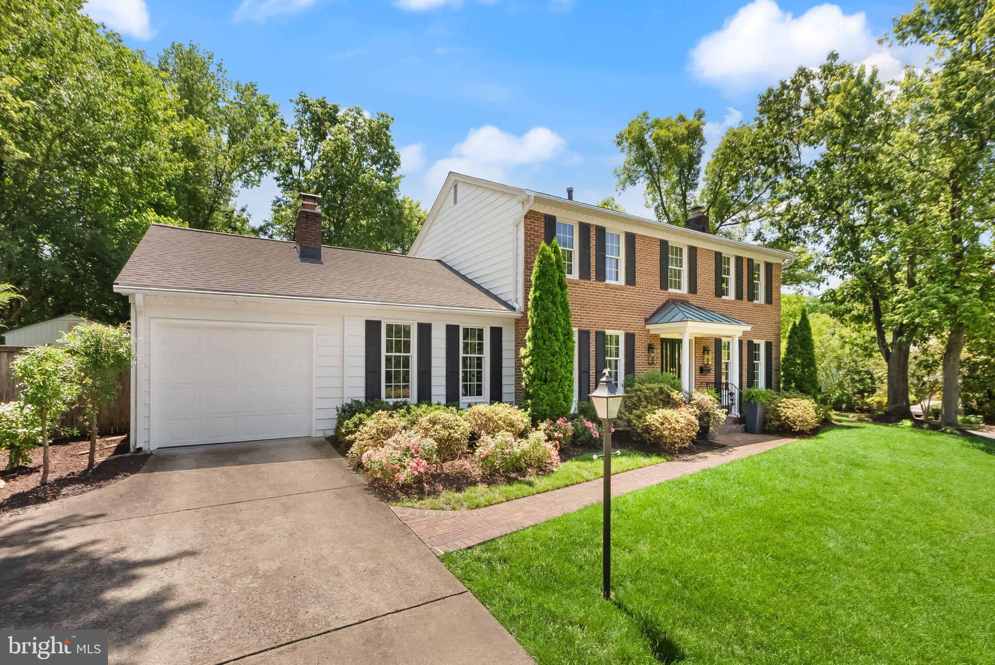 HOLLIN GLEN - Residential