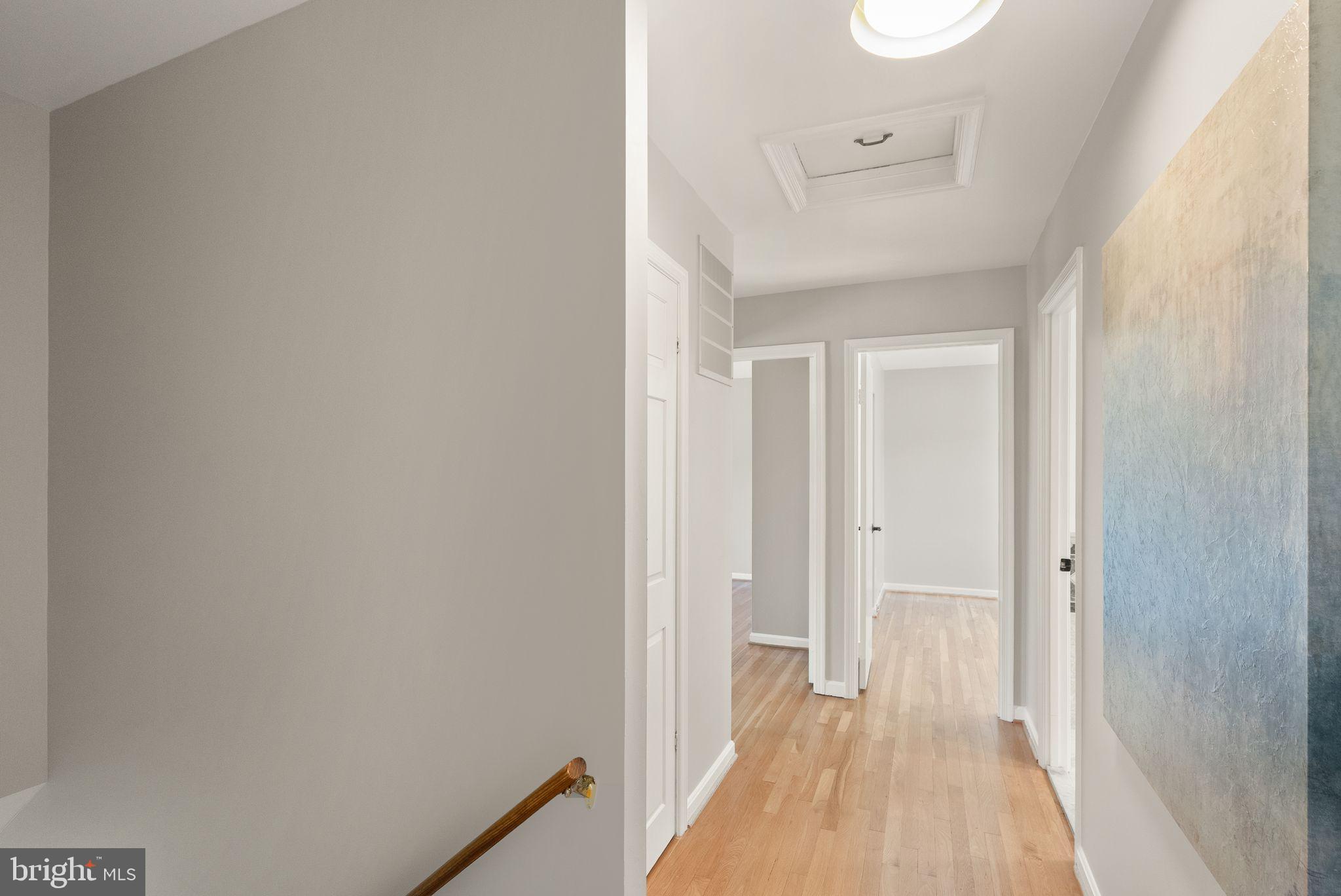 HOLLIN GLEN - Residential