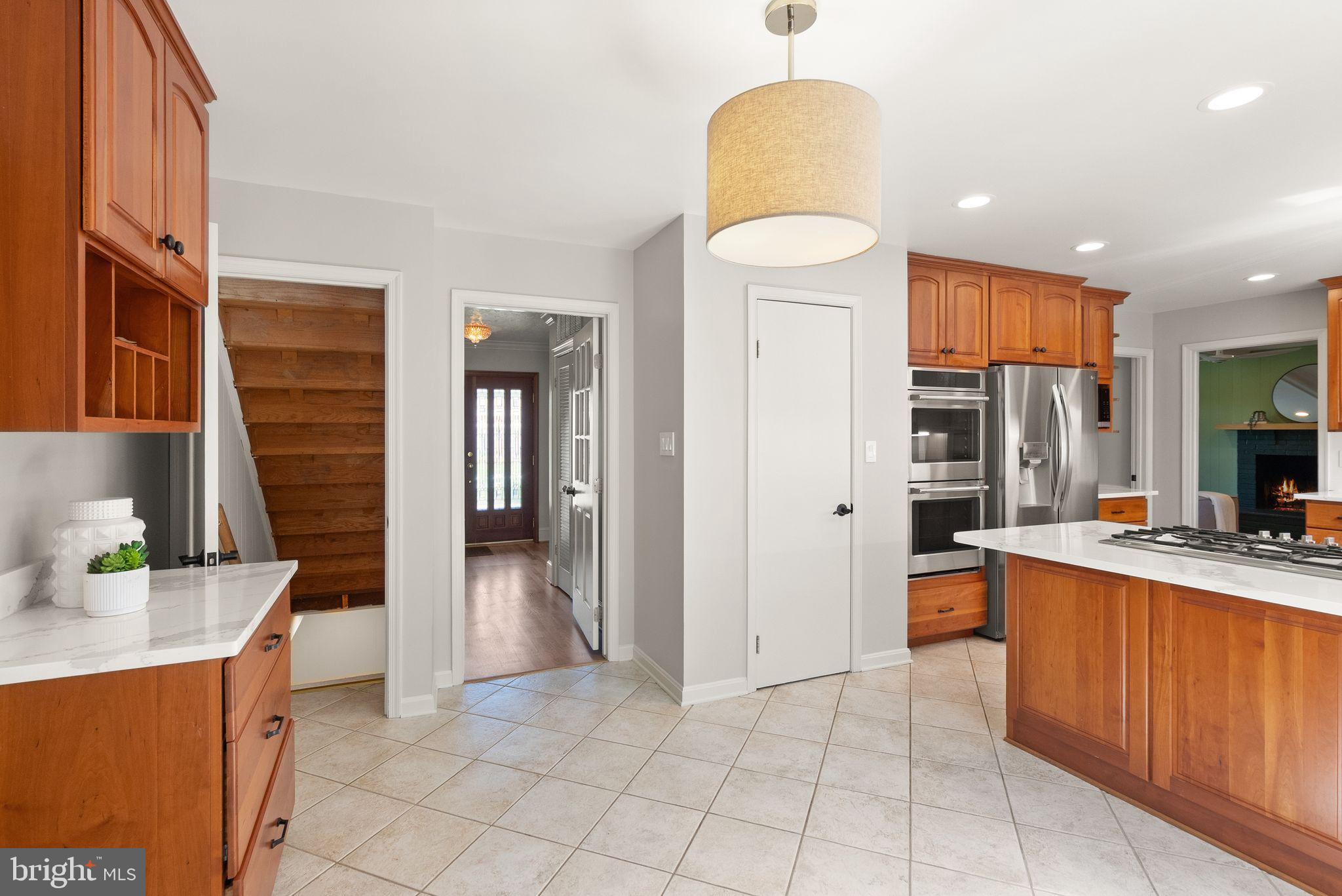 HOLLIN GLEN - Residential
