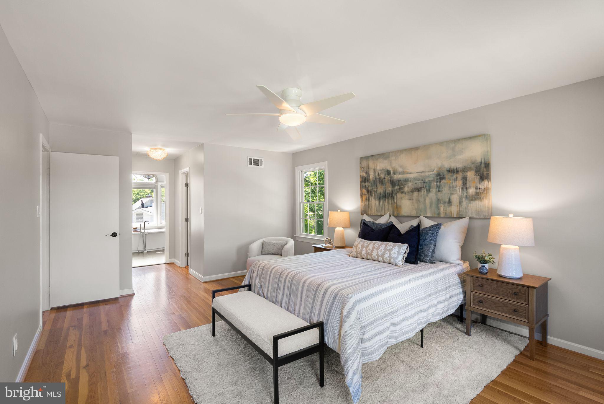 HOLLIN GLEN - Residential