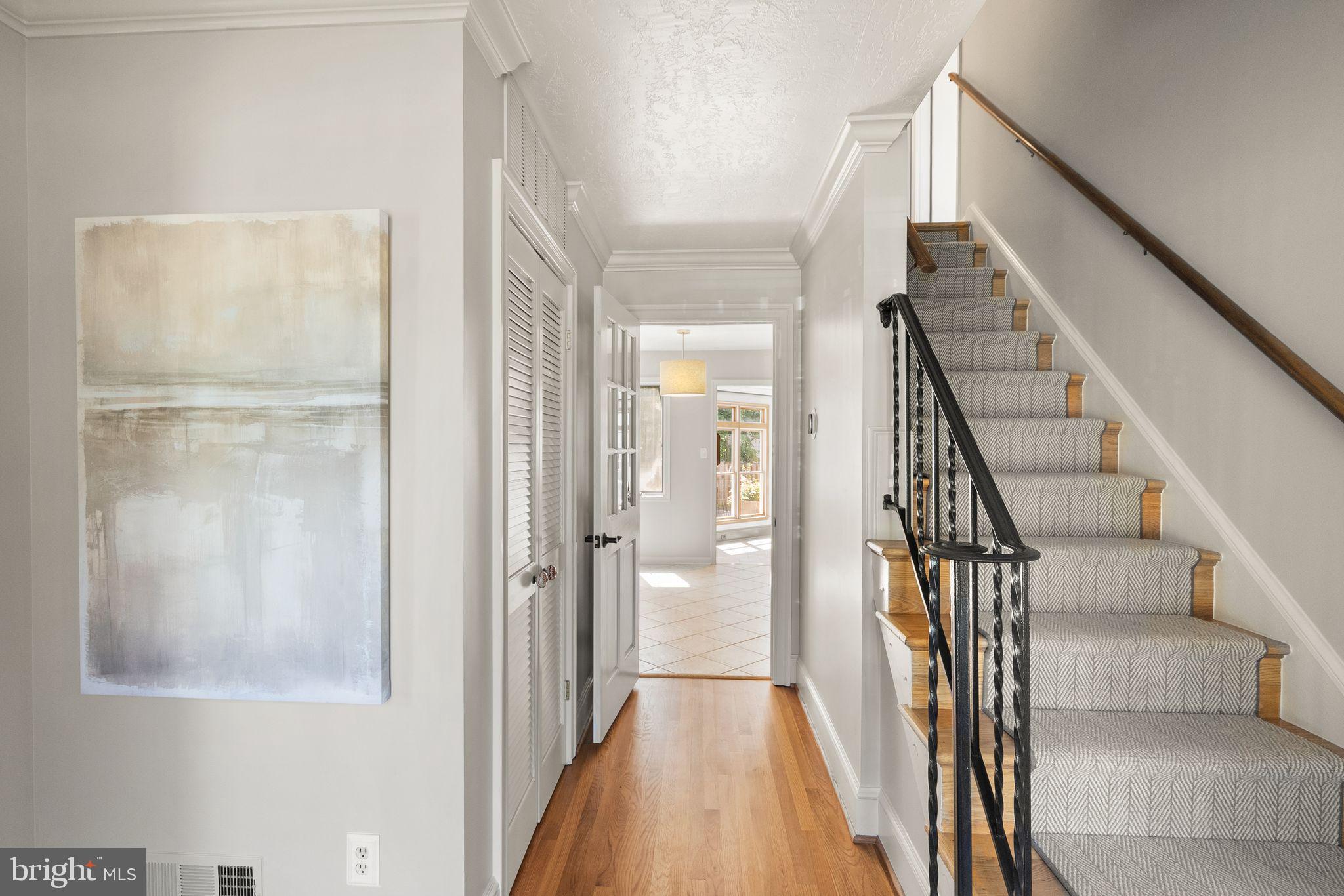 HOLLIN GLEN - Residential