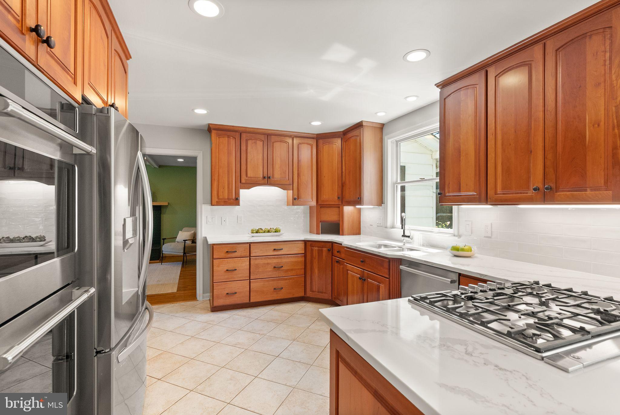 HOLLIN GLEN - Residential