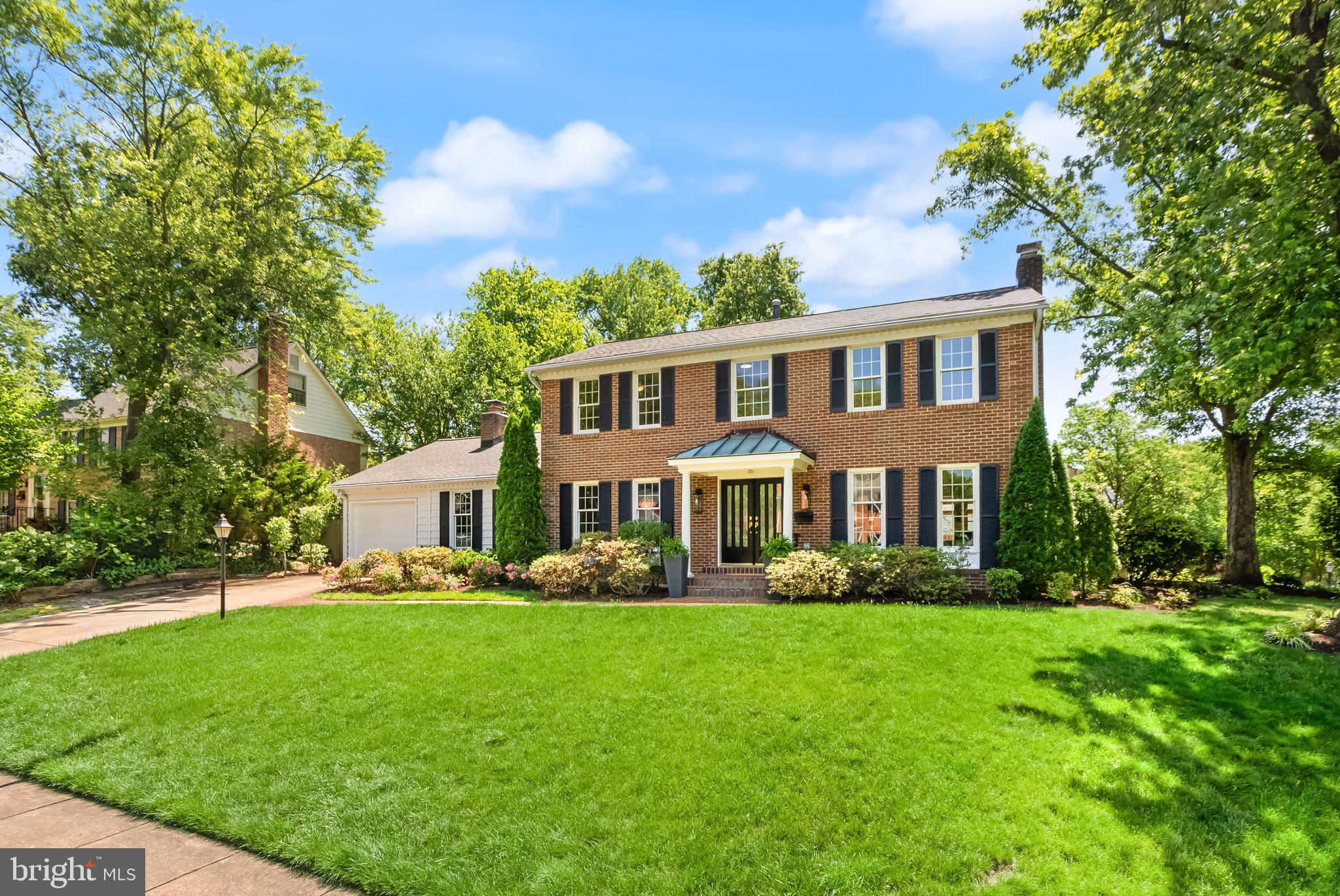 HOLLIN GLEN - Residential
