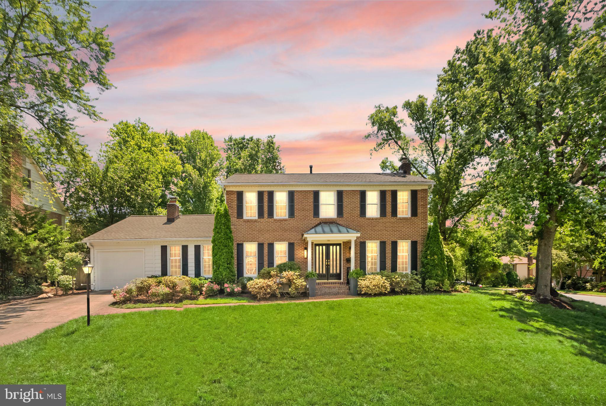 HOLLIN GLEN - Residential