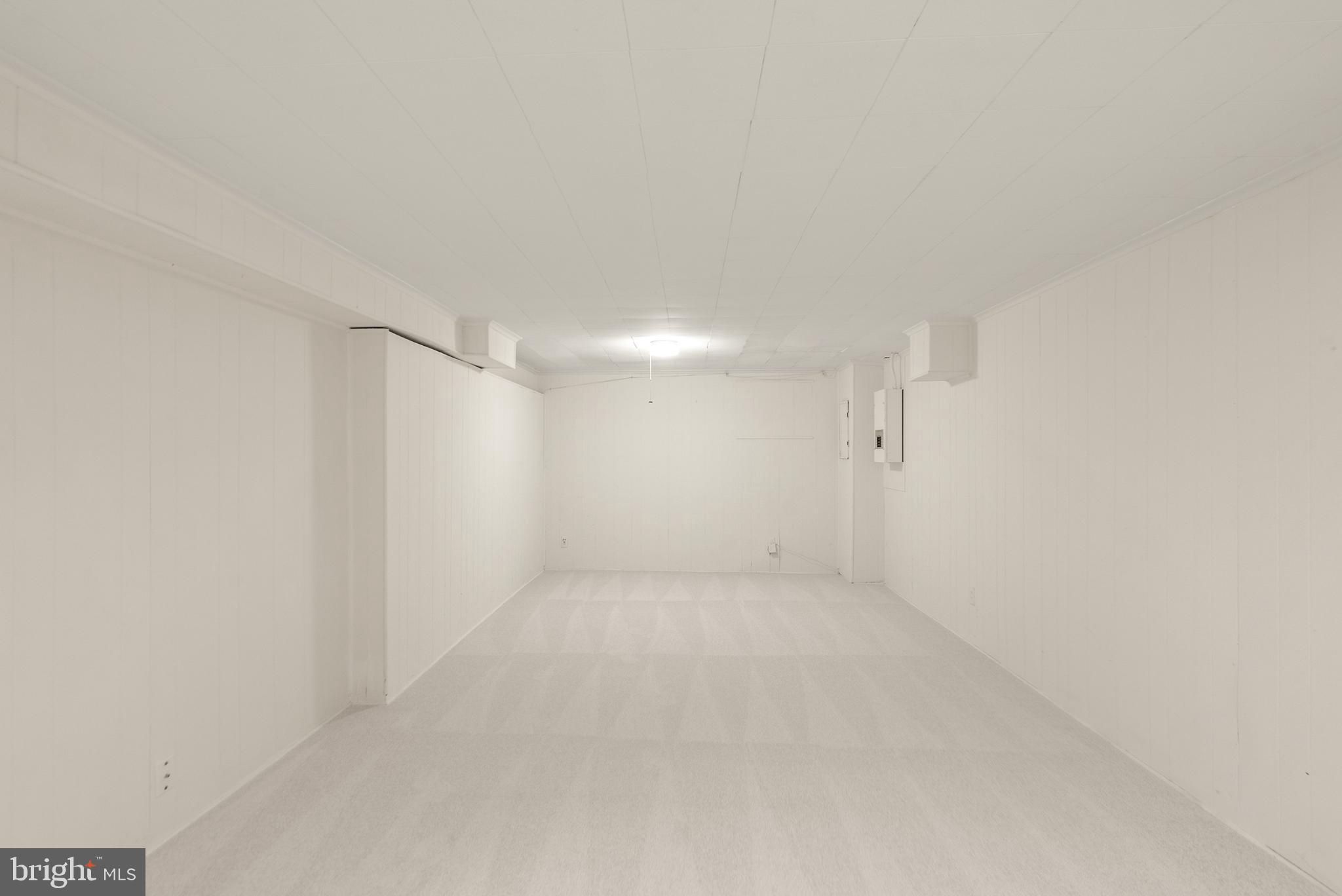 HOLLIN GLEN - Residential