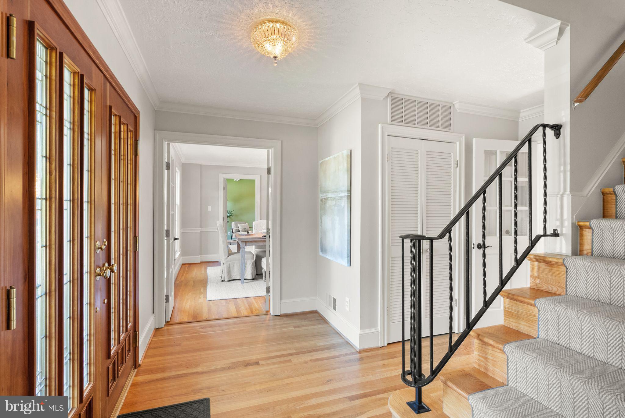 HOLLIN GLEN - Residential
