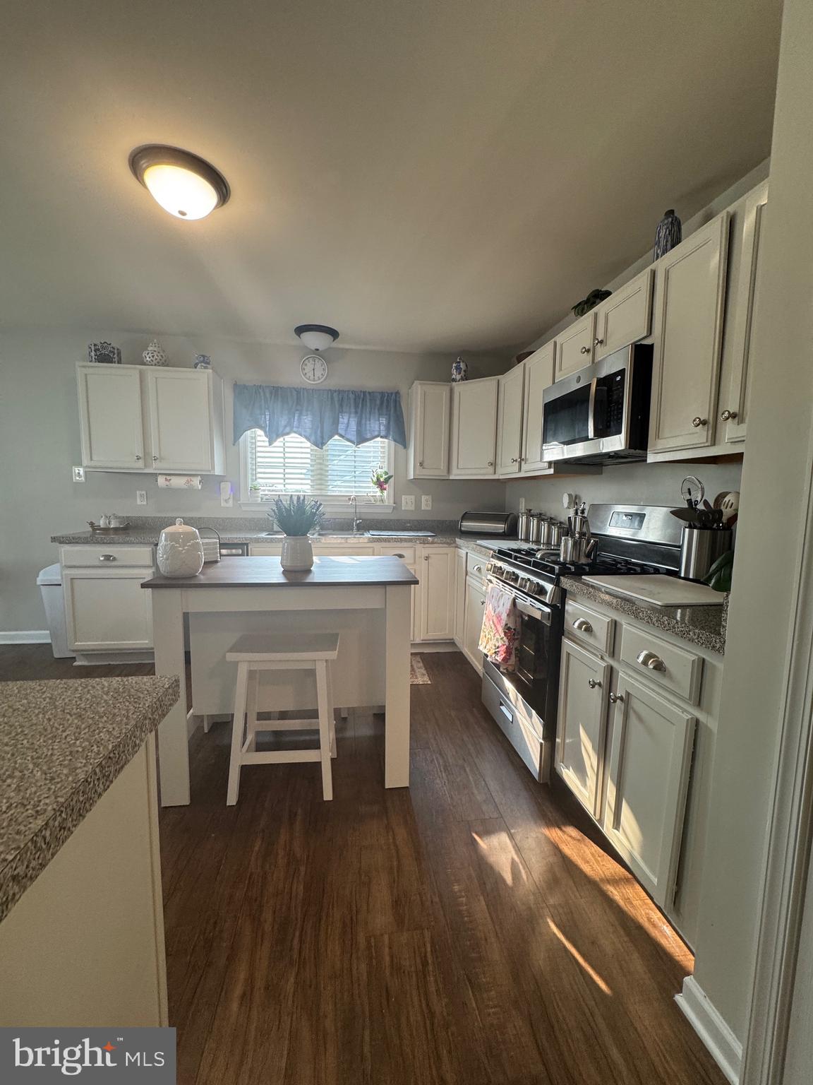 SHADOW CREEK - Residential