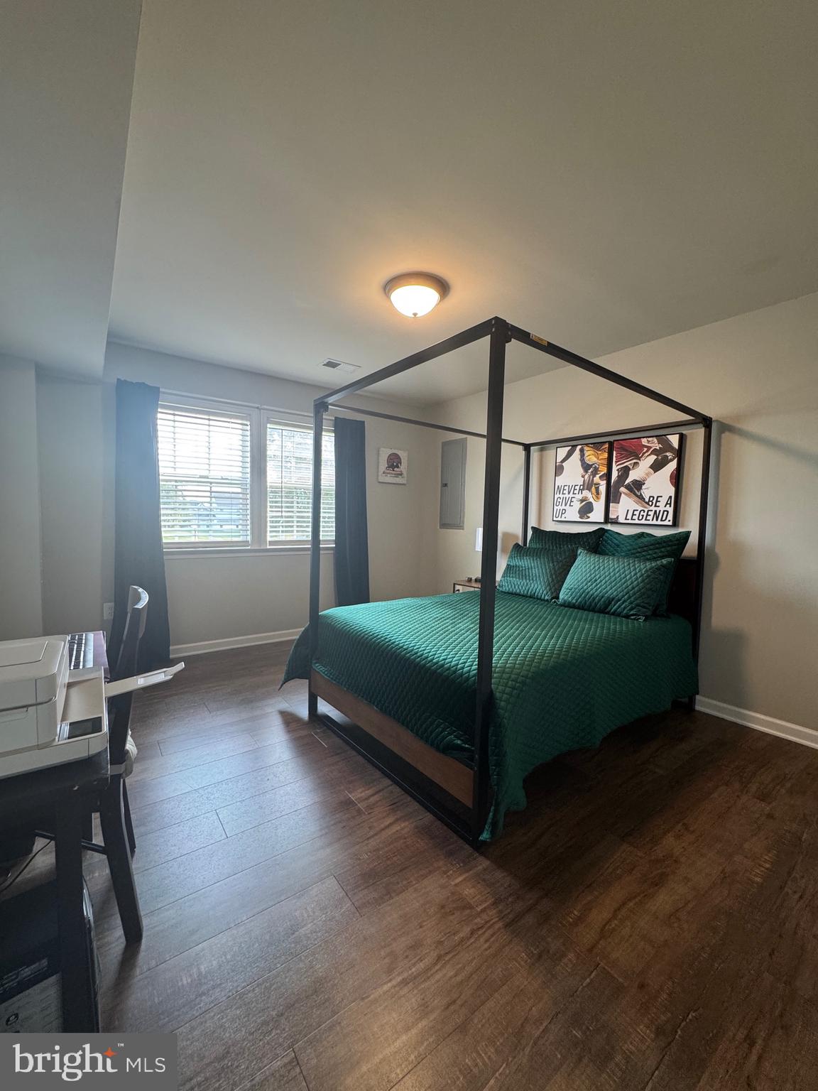 SHADOW CREEK - Residential