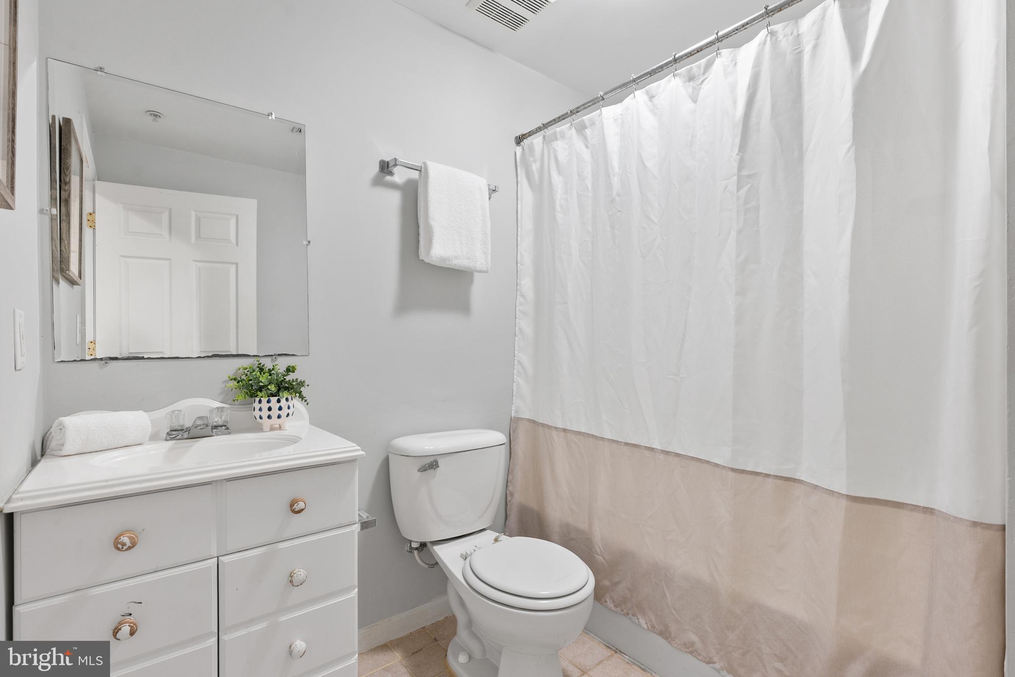 CHAPEL GROVE - Residential