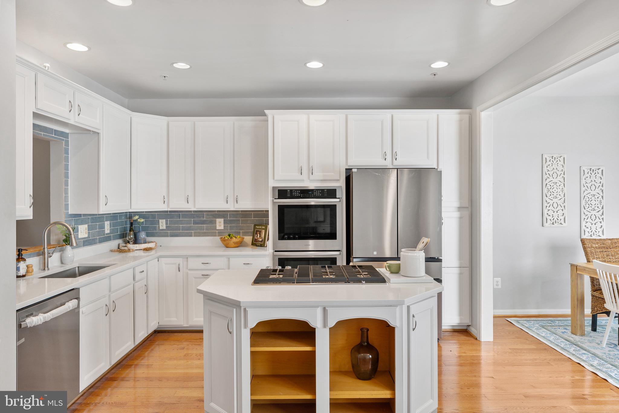 CHAPEL GROVE - Residential