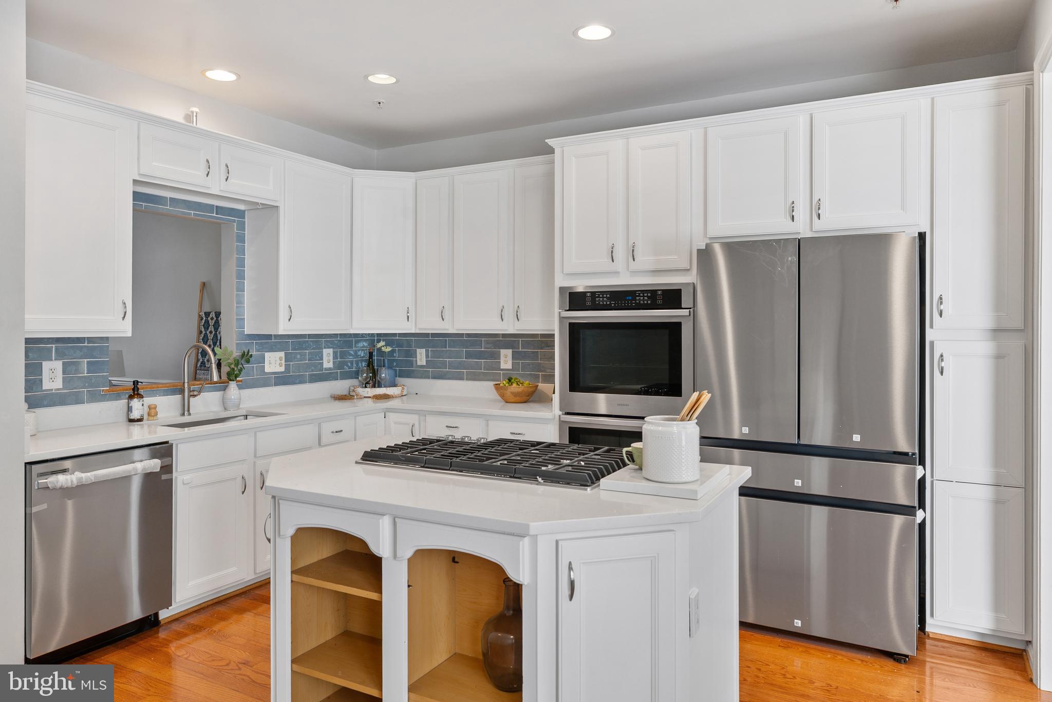 CHAPEL GROVE - Residential