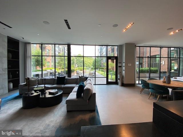 BEXLEY - Residential Lease