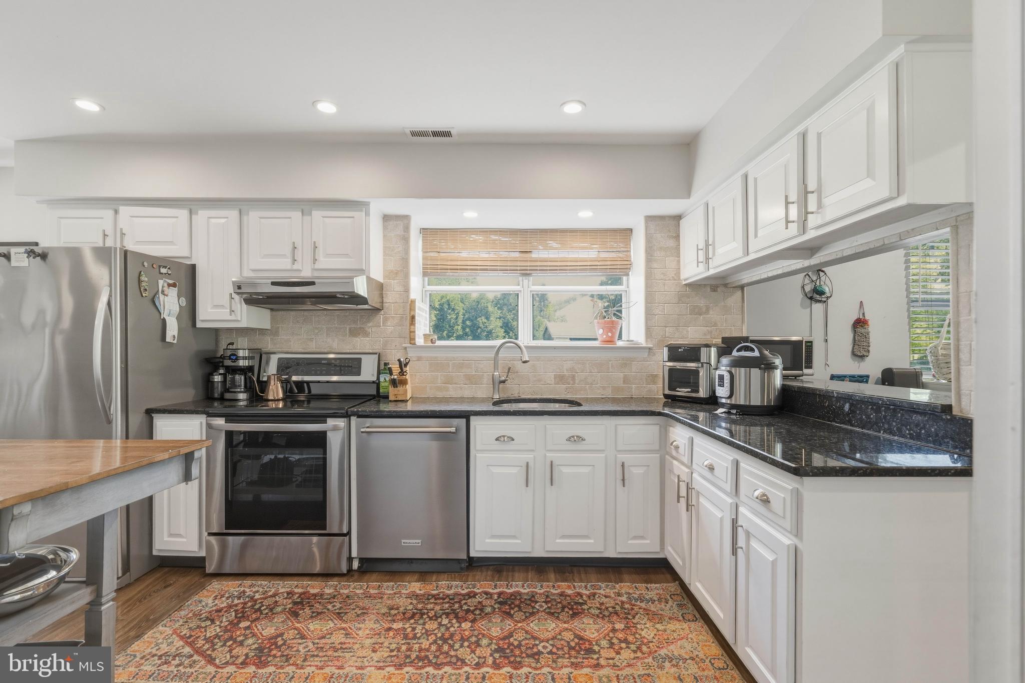 STURBRIDGE - Residential