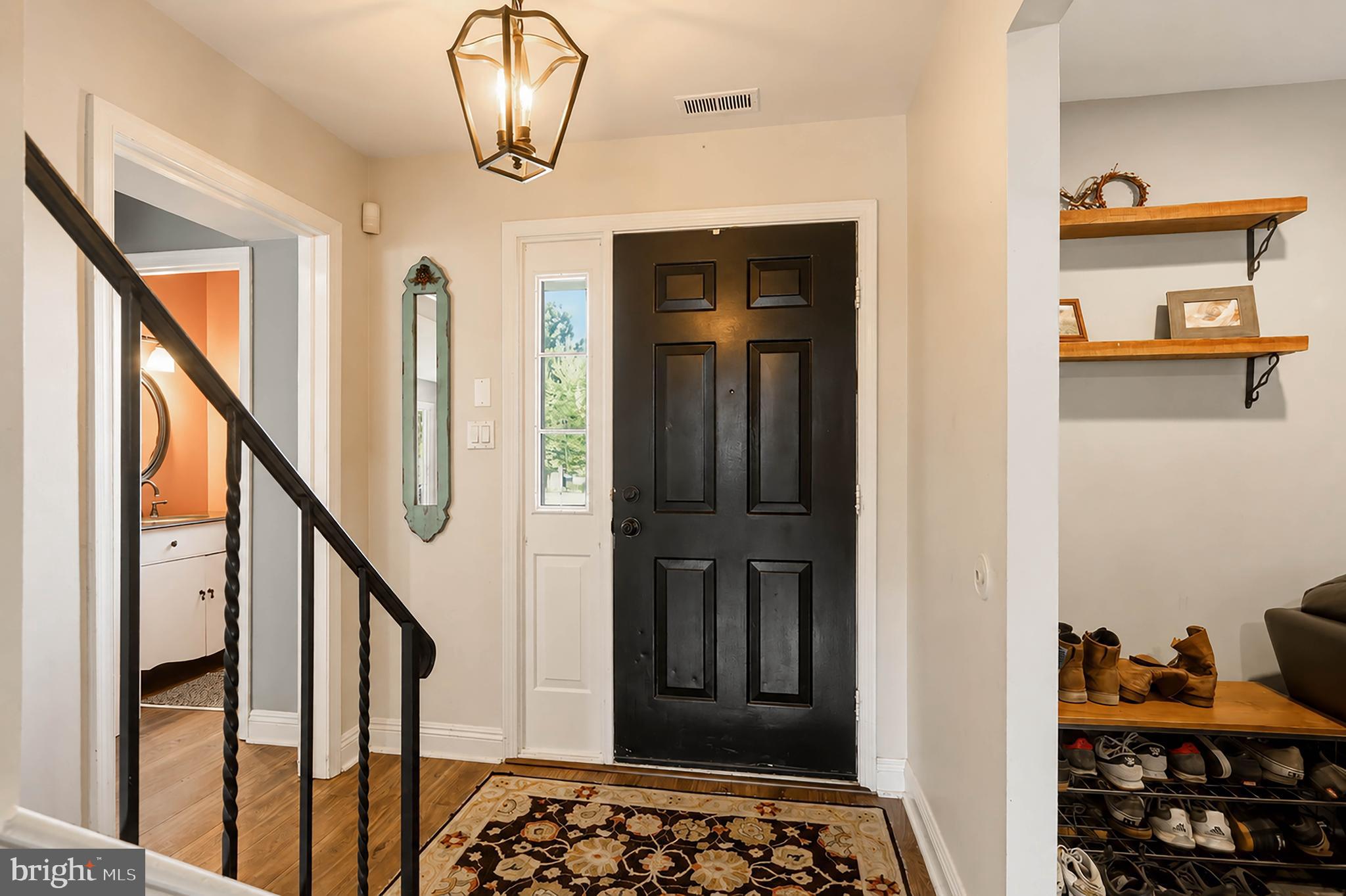 STURBRIDGE - Residential