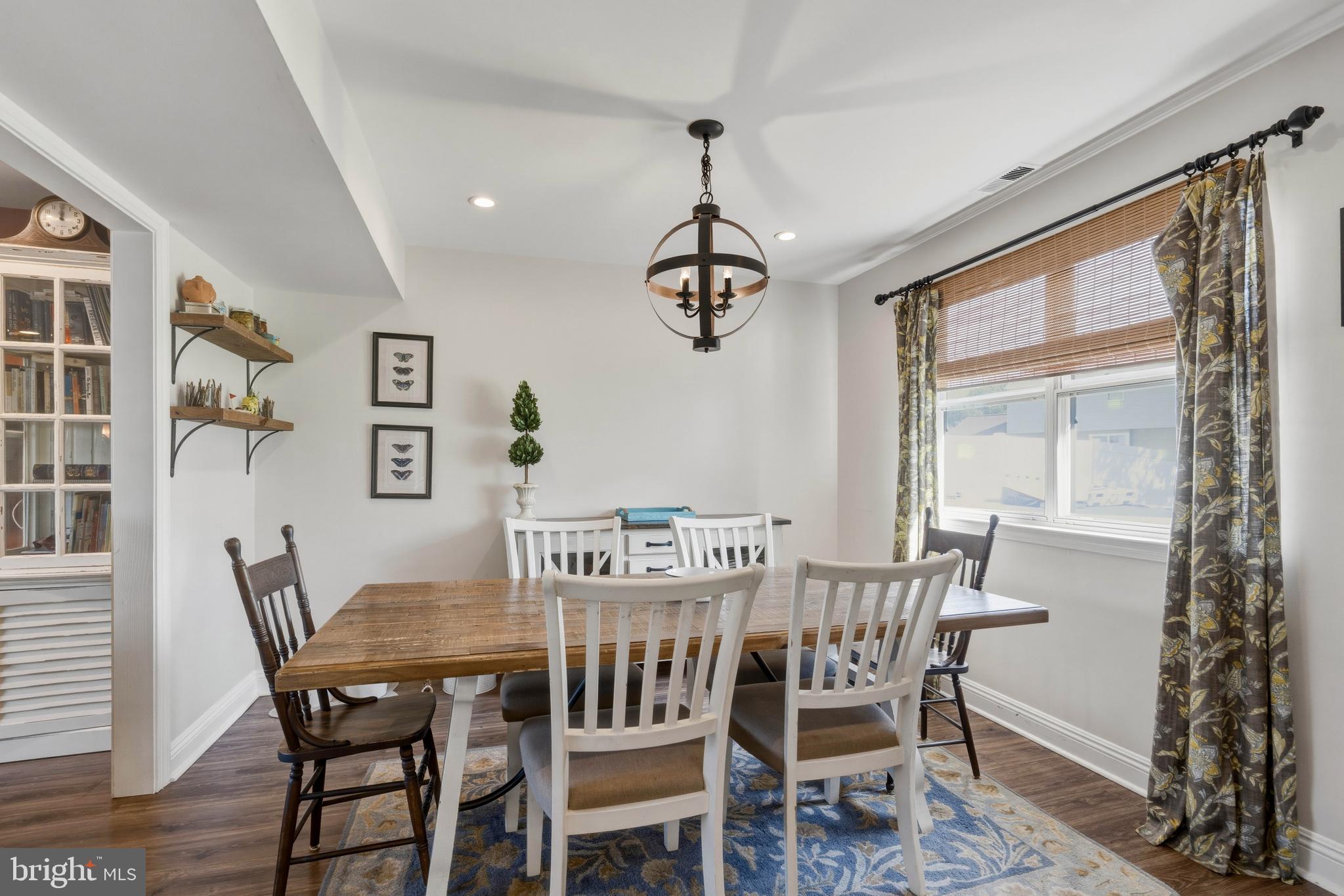 STURBRIDGE - Residential