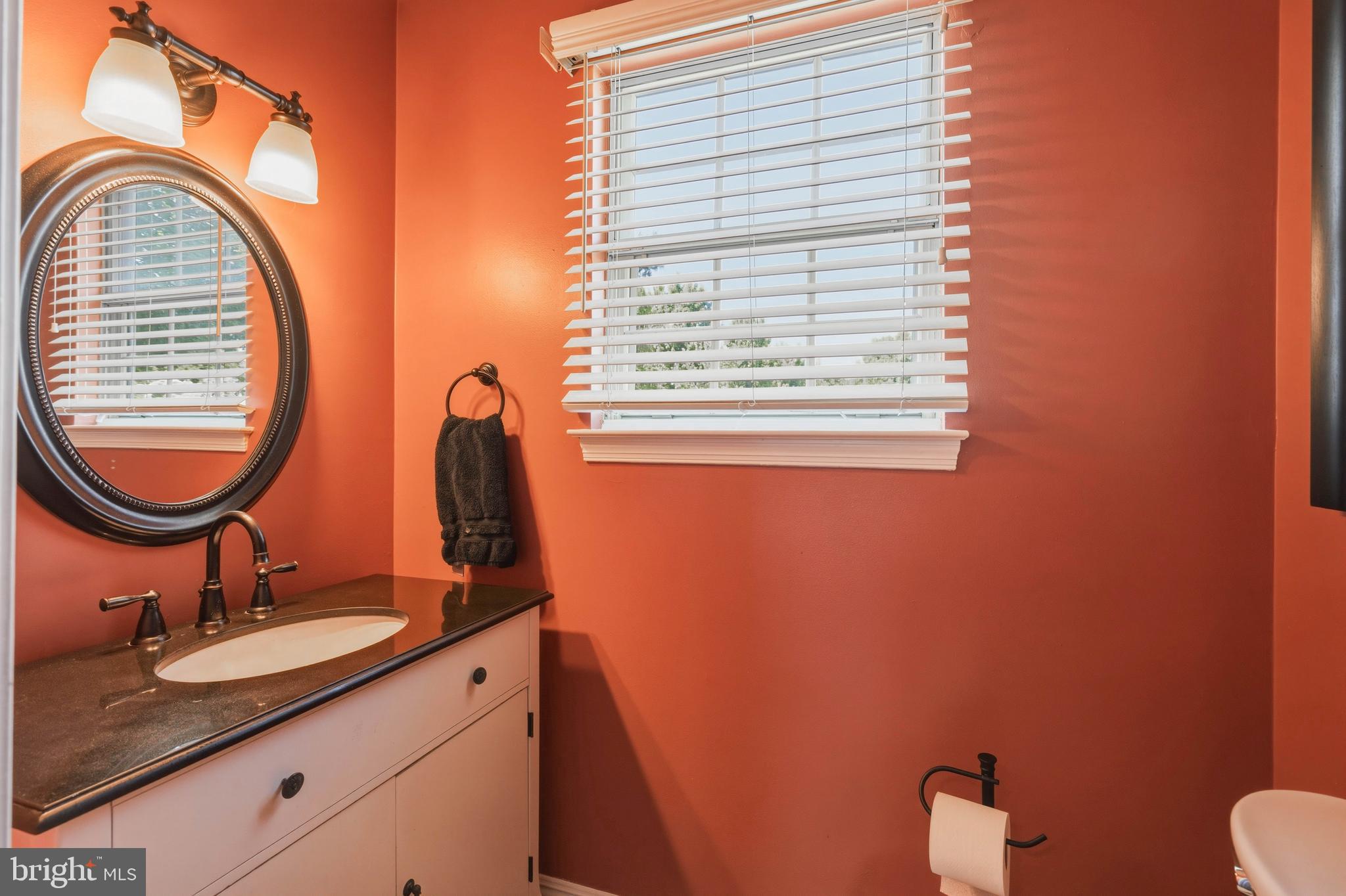 STURBRIDGE - Residential