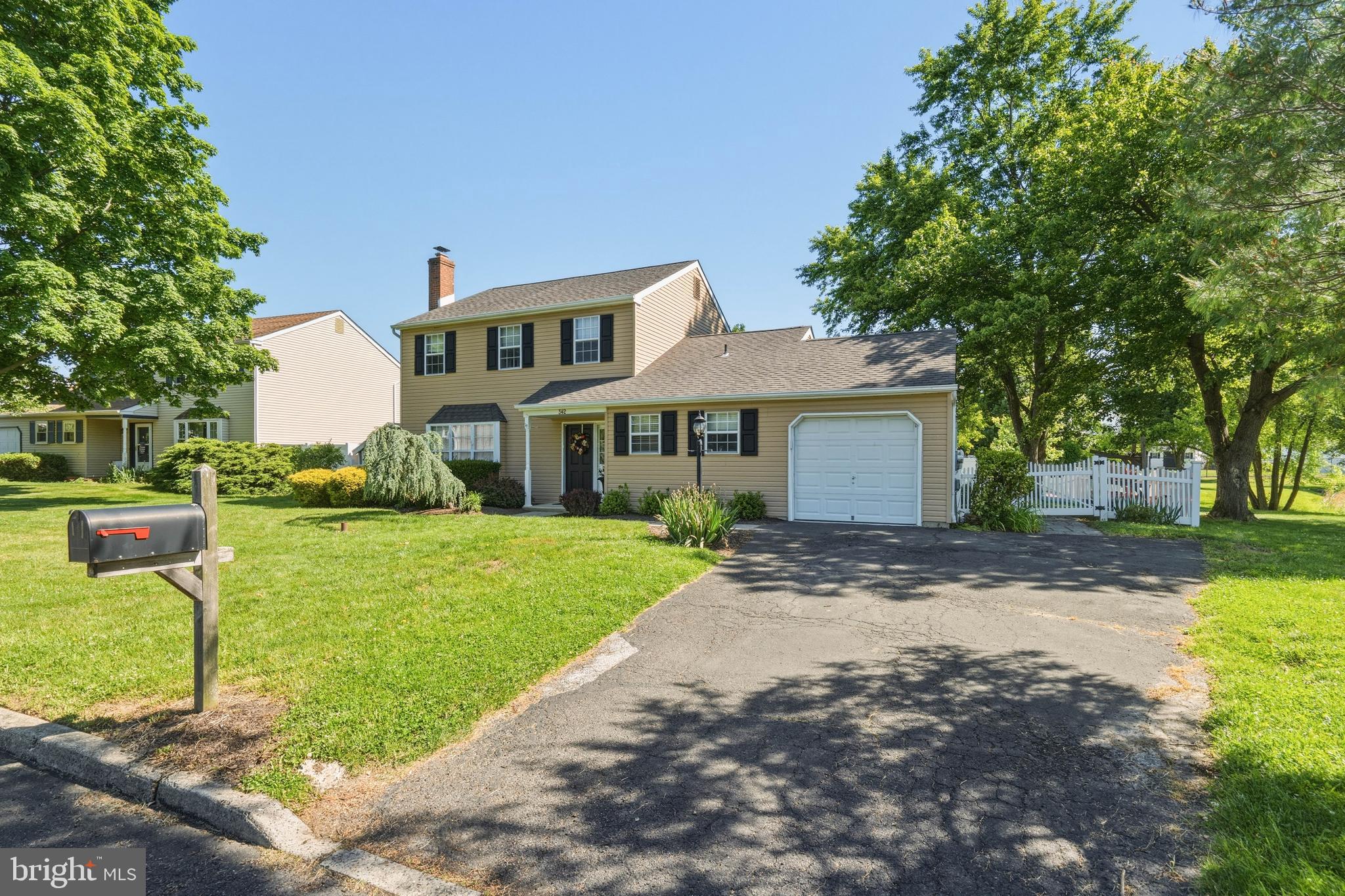 STURBRIDGE - Residential