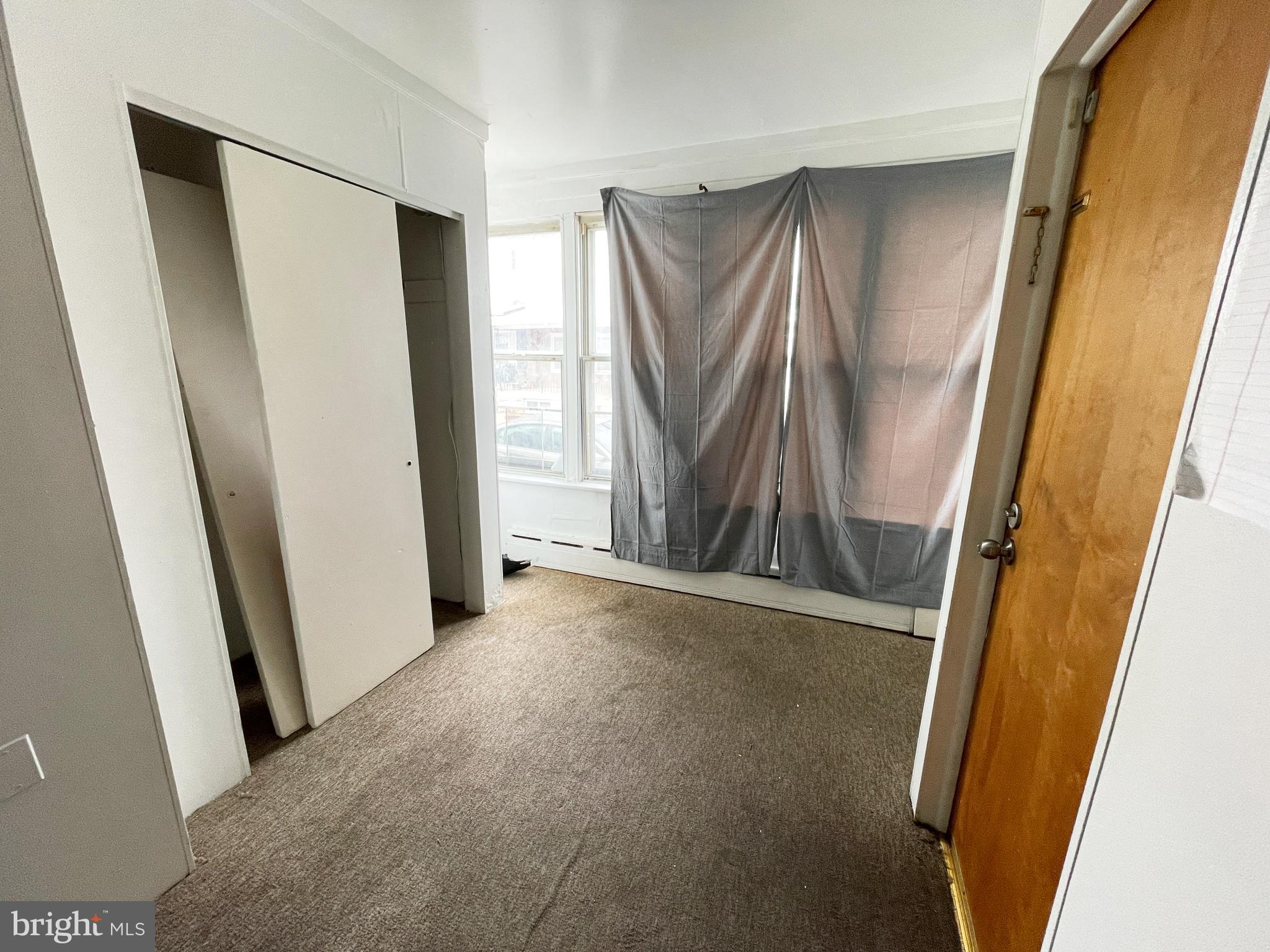 ELMWOOD PARK - Residential Income