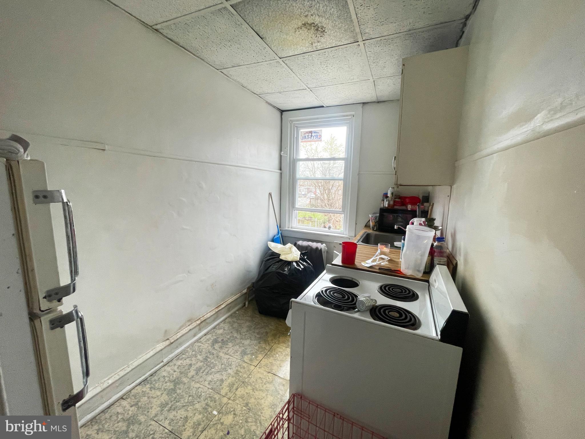 ELMWOOD PARK - Residential Income