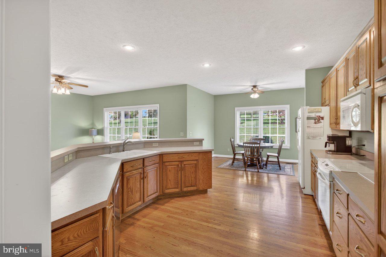 BELMONT ESTATES - Residential