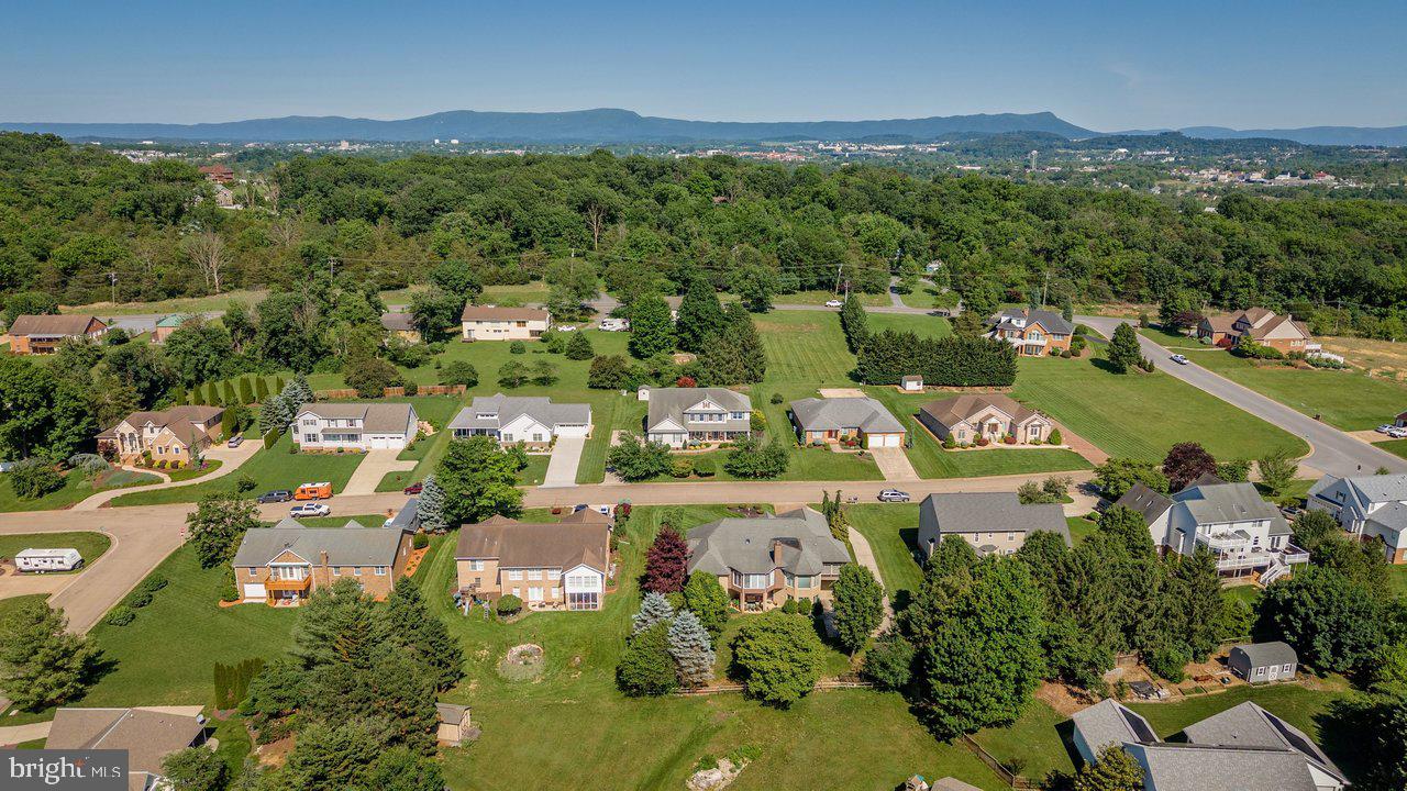 BELMONT ESTATES - Residential