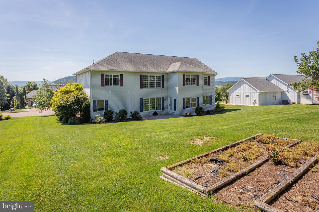BELMONT ESTATES - Residential