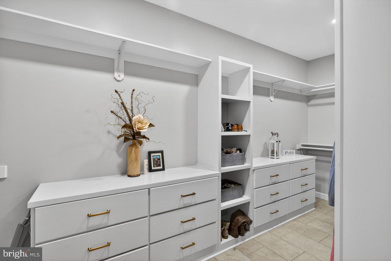 BELMONT ESTATES - Residential